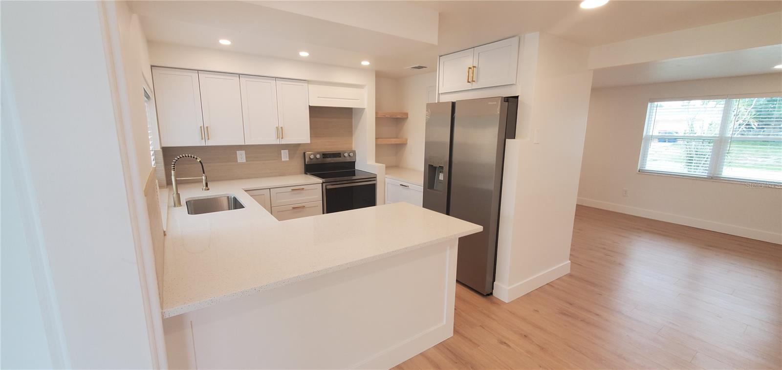 3611 SHERYL HILL DR — photo 4