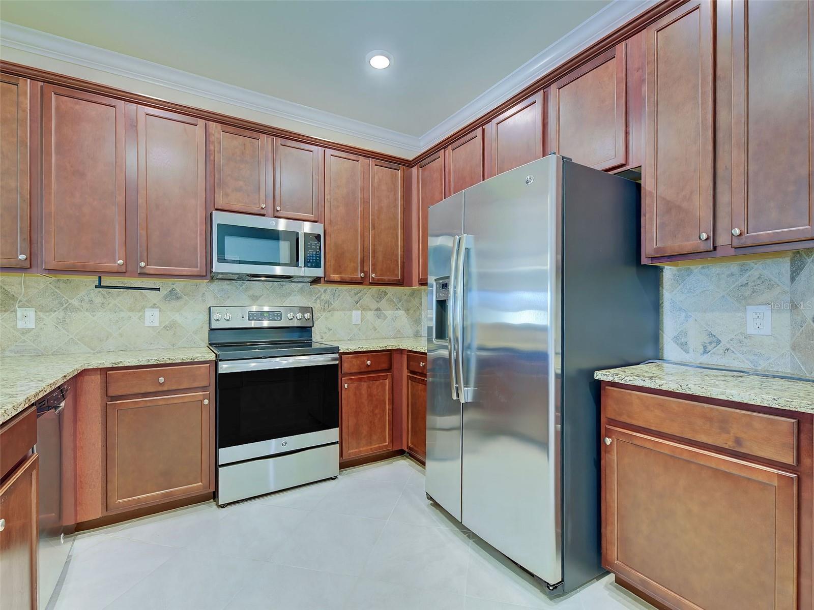 20217 LAGENTE CIR — photo 19