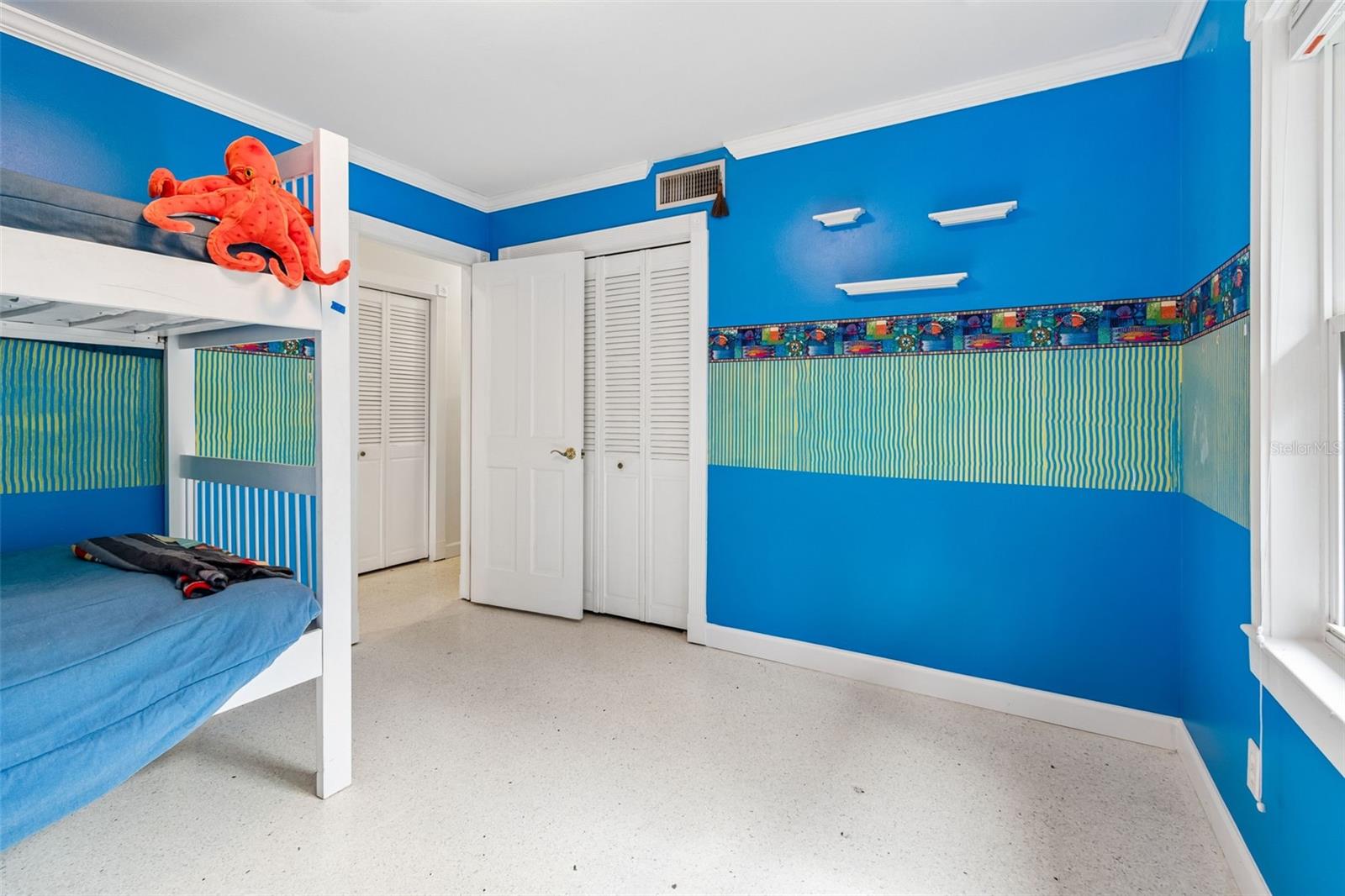 159 BISCAYNE AVE — photo 25