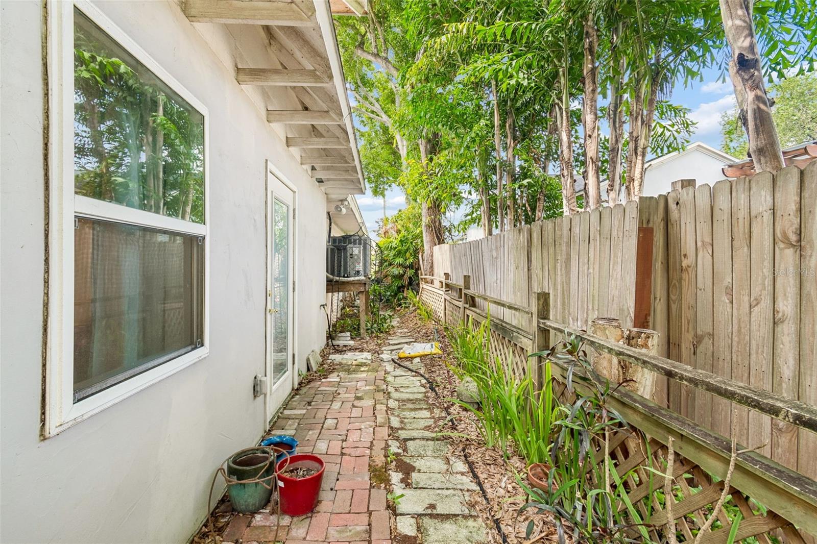 159 BISCAYNE AVE — photo 81