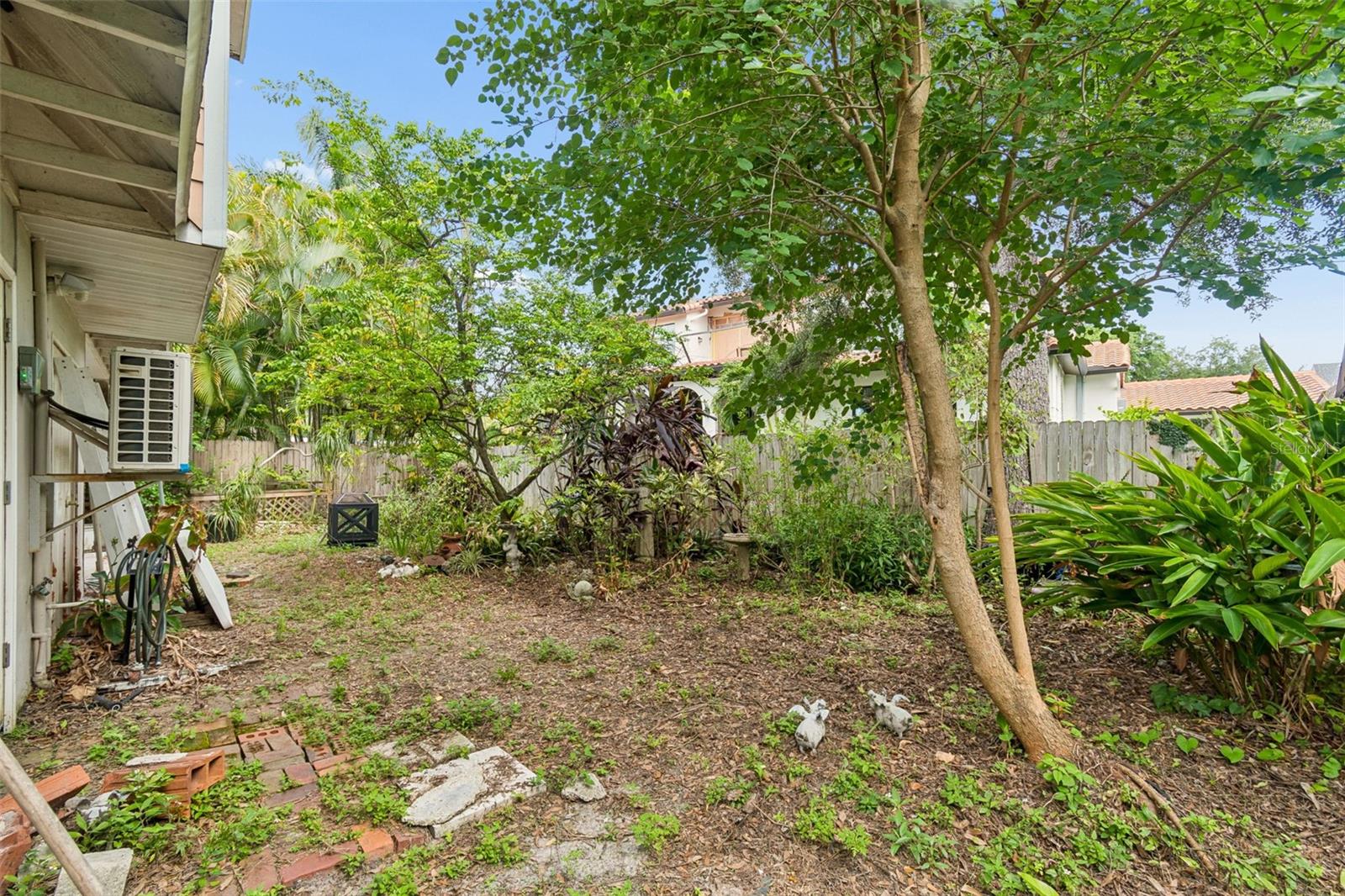 159 BISCAYNE AVE — photo 72