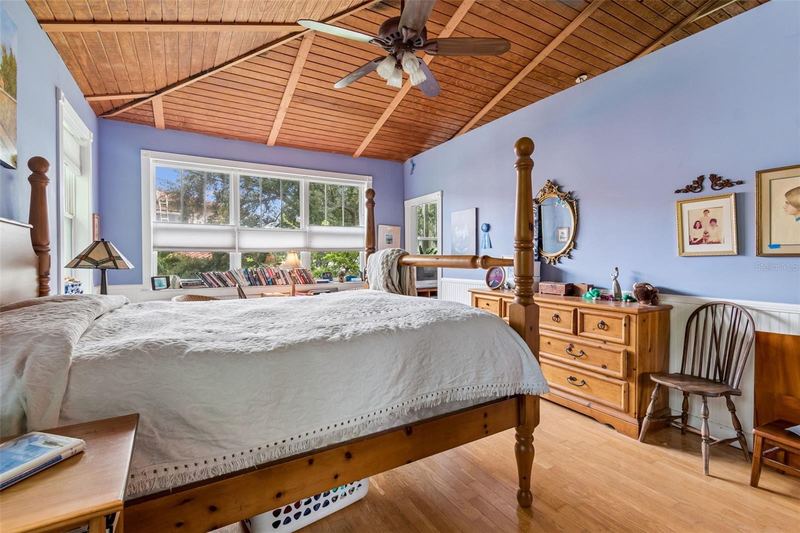159 BISCAYNE AVE — photo 66