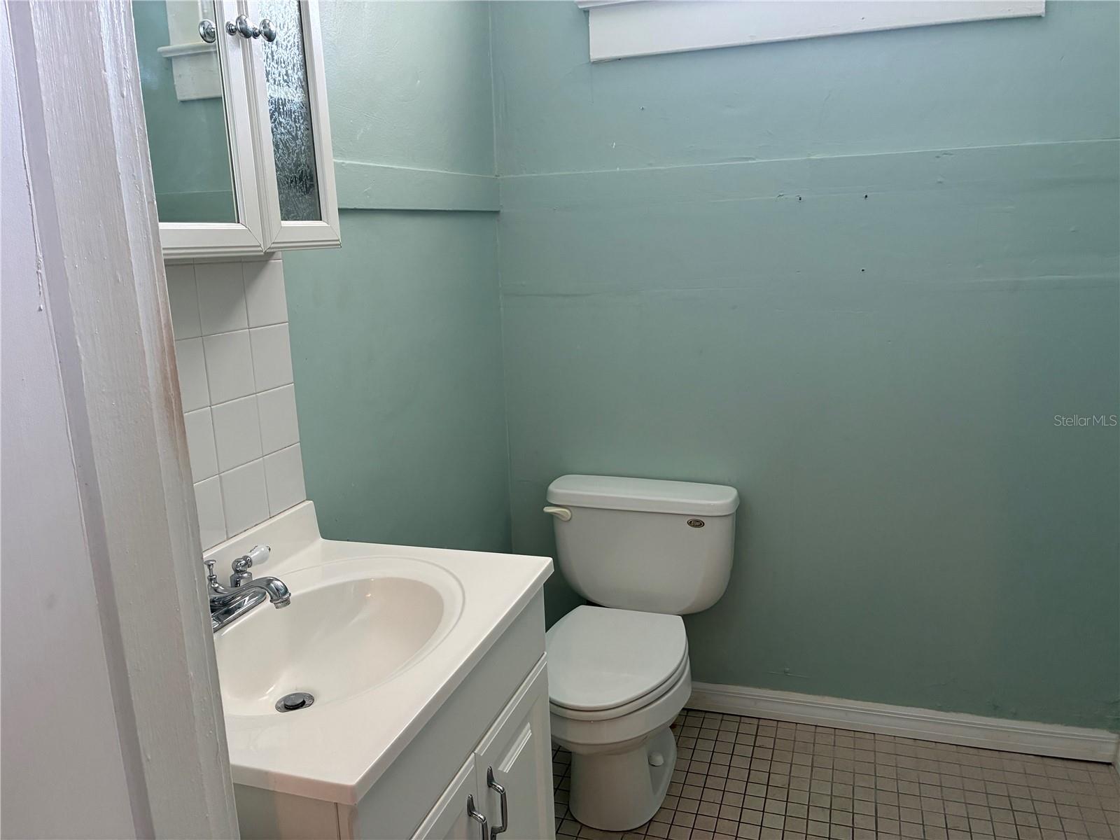 611 S WILLOW AVE — photo 22