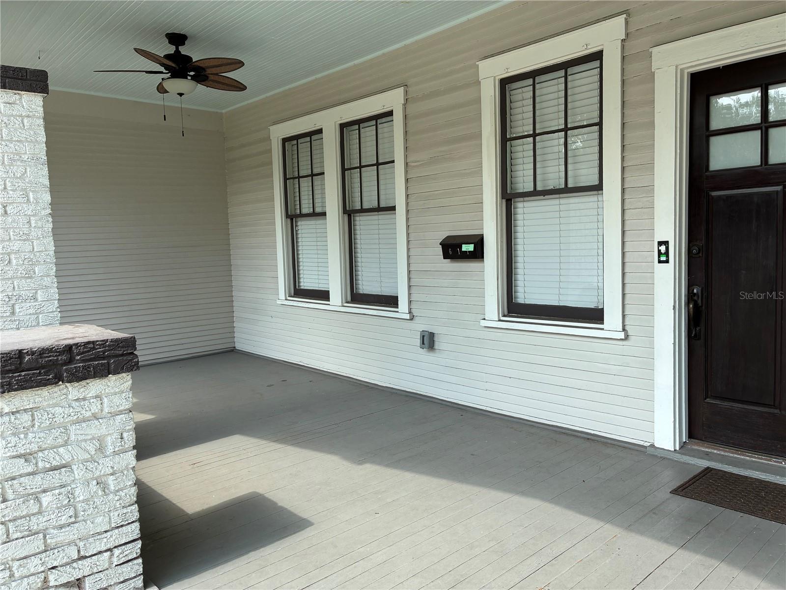 611 S WILLOW AVE — photo 2