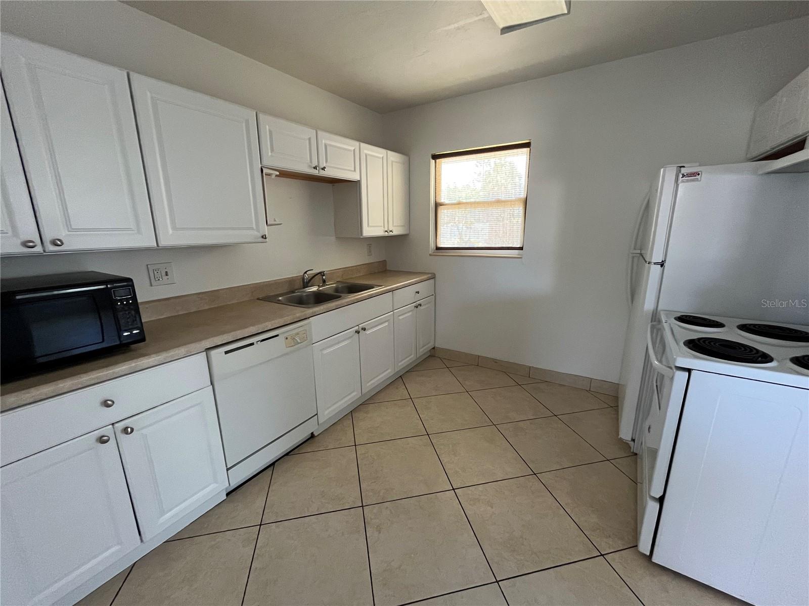 2154 INNER CASS CIR — photo 12