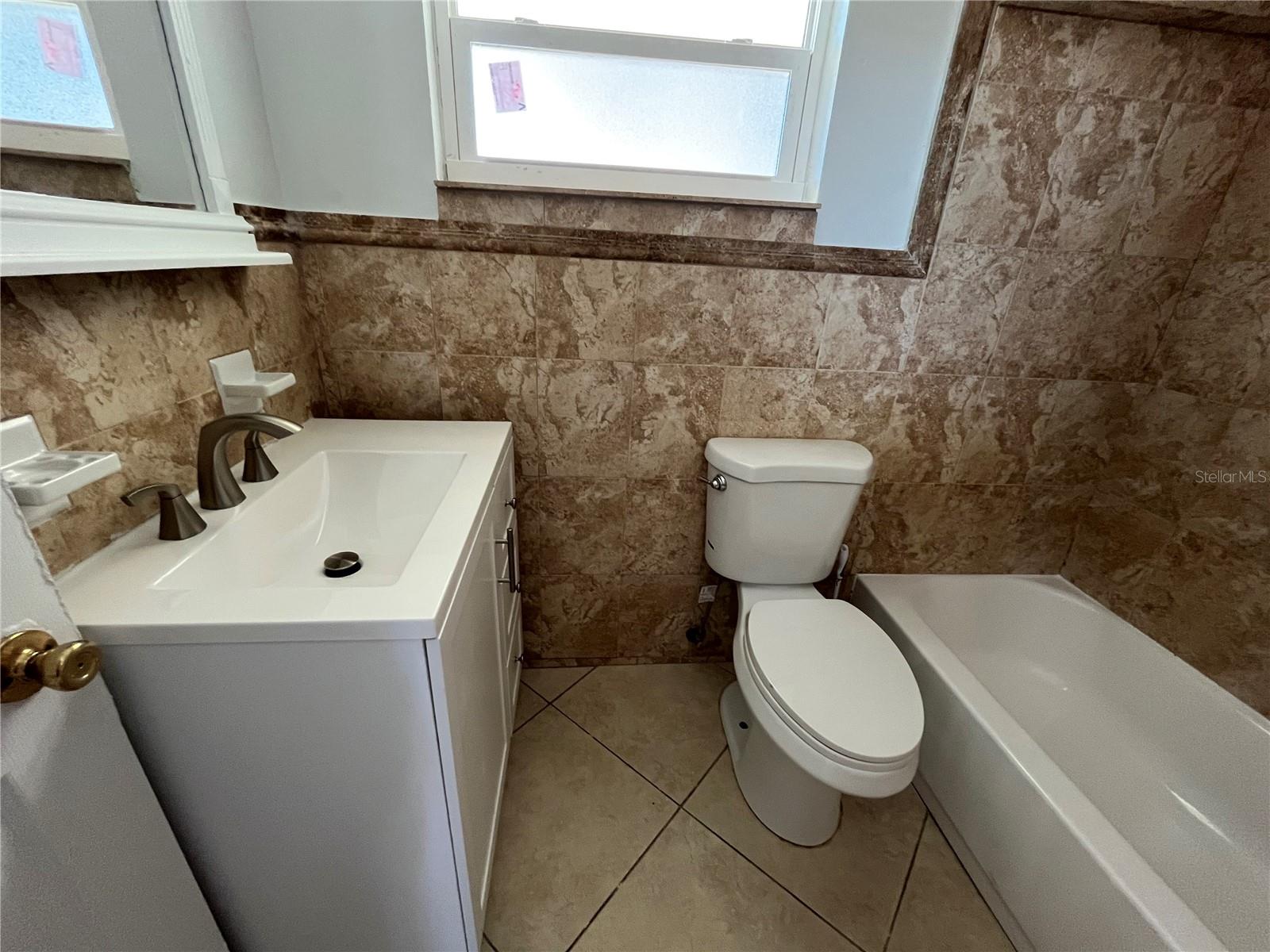 2154 INNER CASS CIR — photo 20