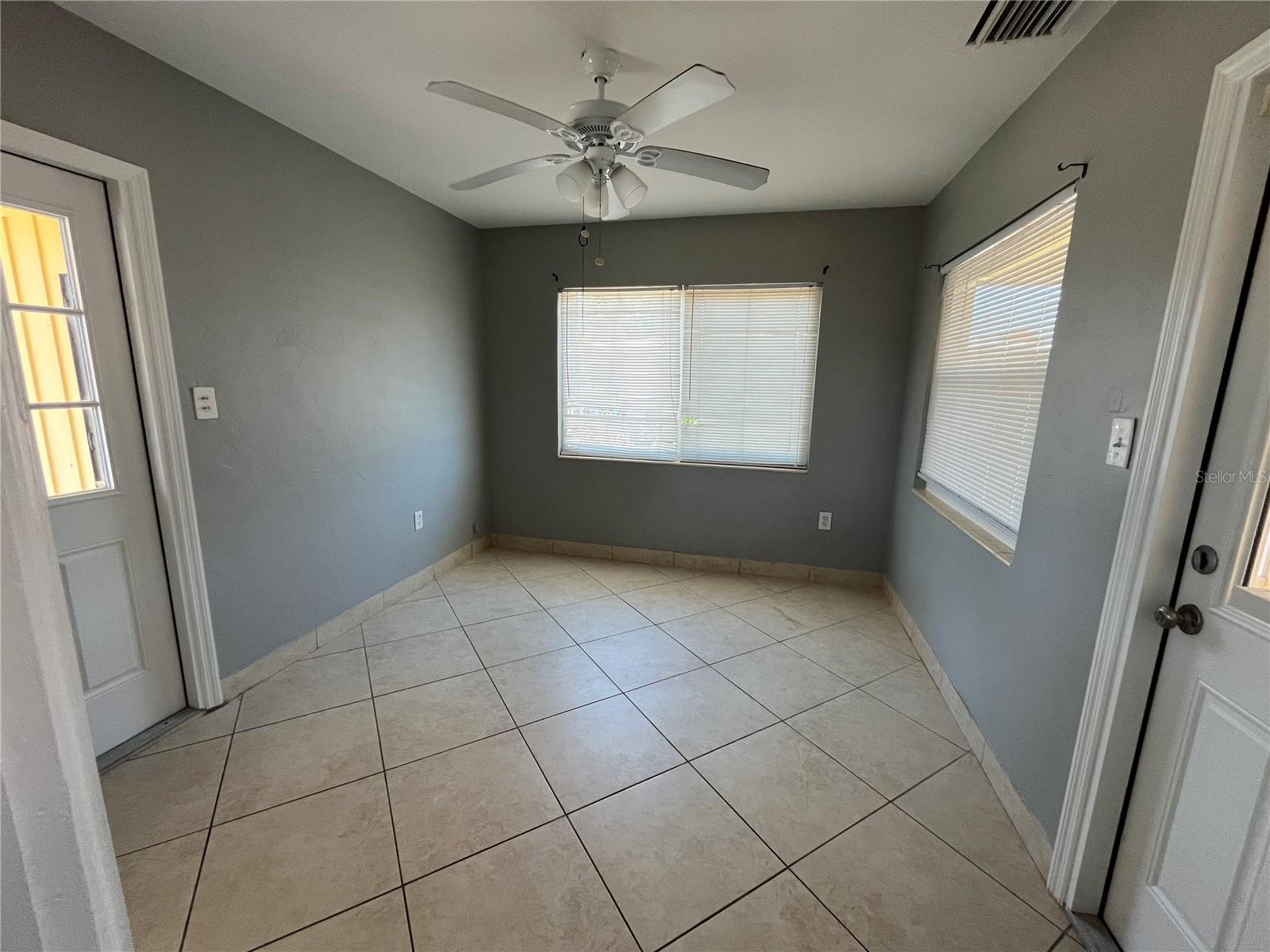 2154 INNER CASS CIR — photo 13