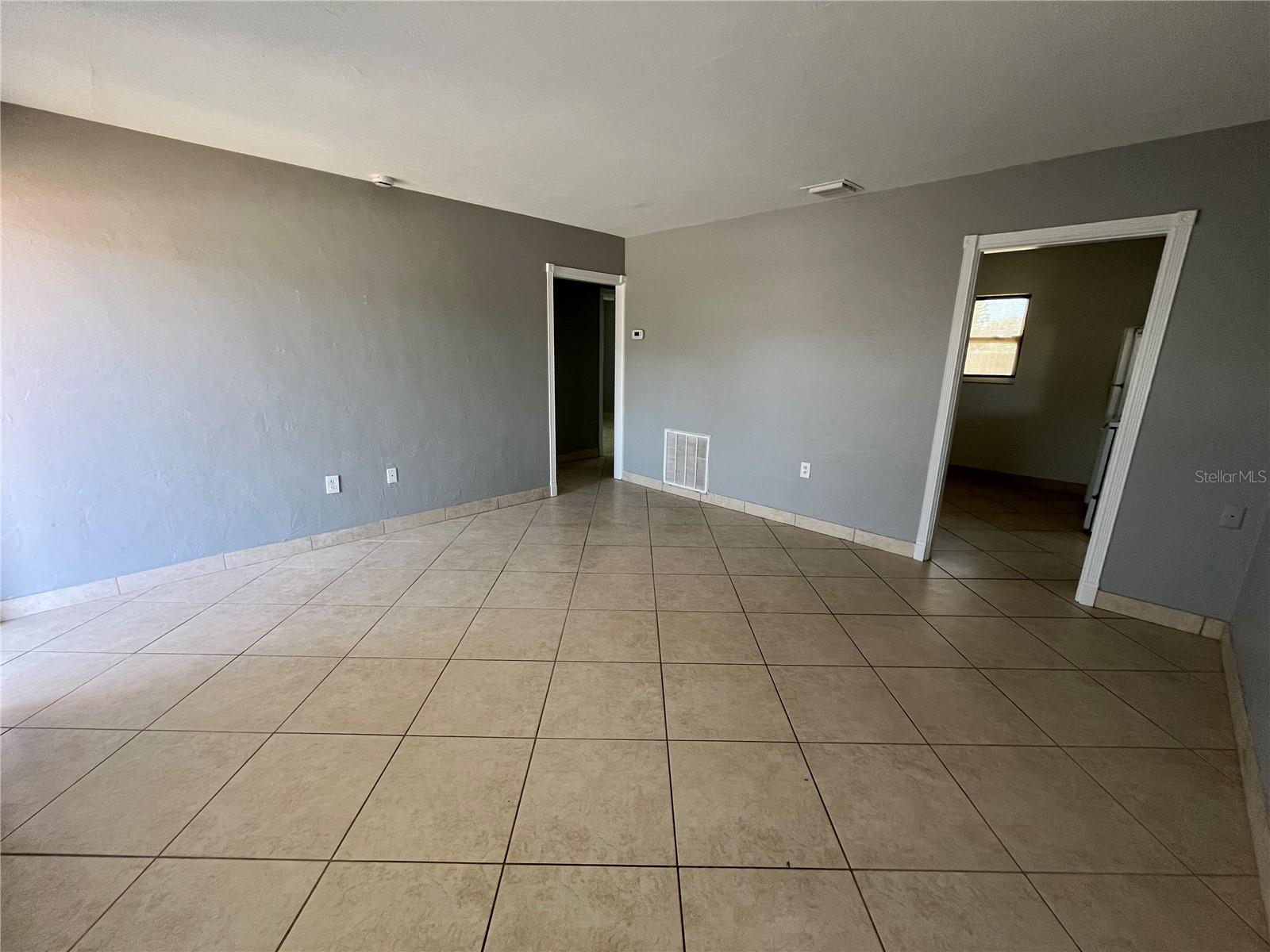 2154 INNER CASS CIR — photo 10
