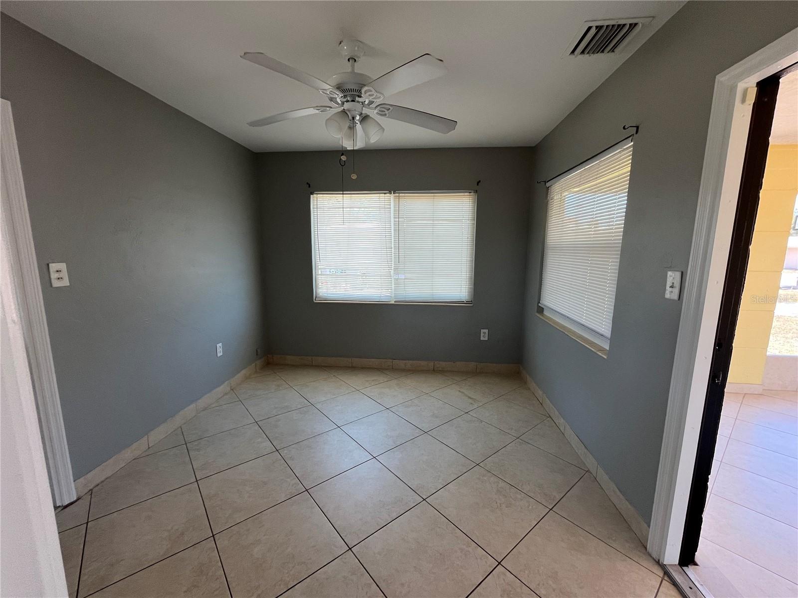 2154 INNER CASS CIR — photo 27