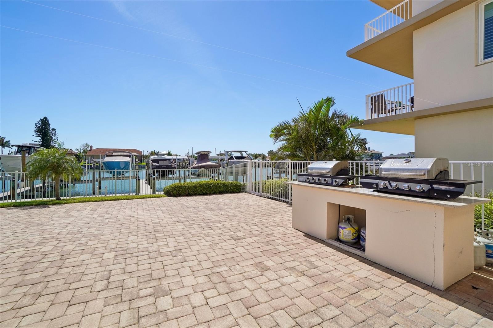 223 ISLAND WAY #4C — photo 31