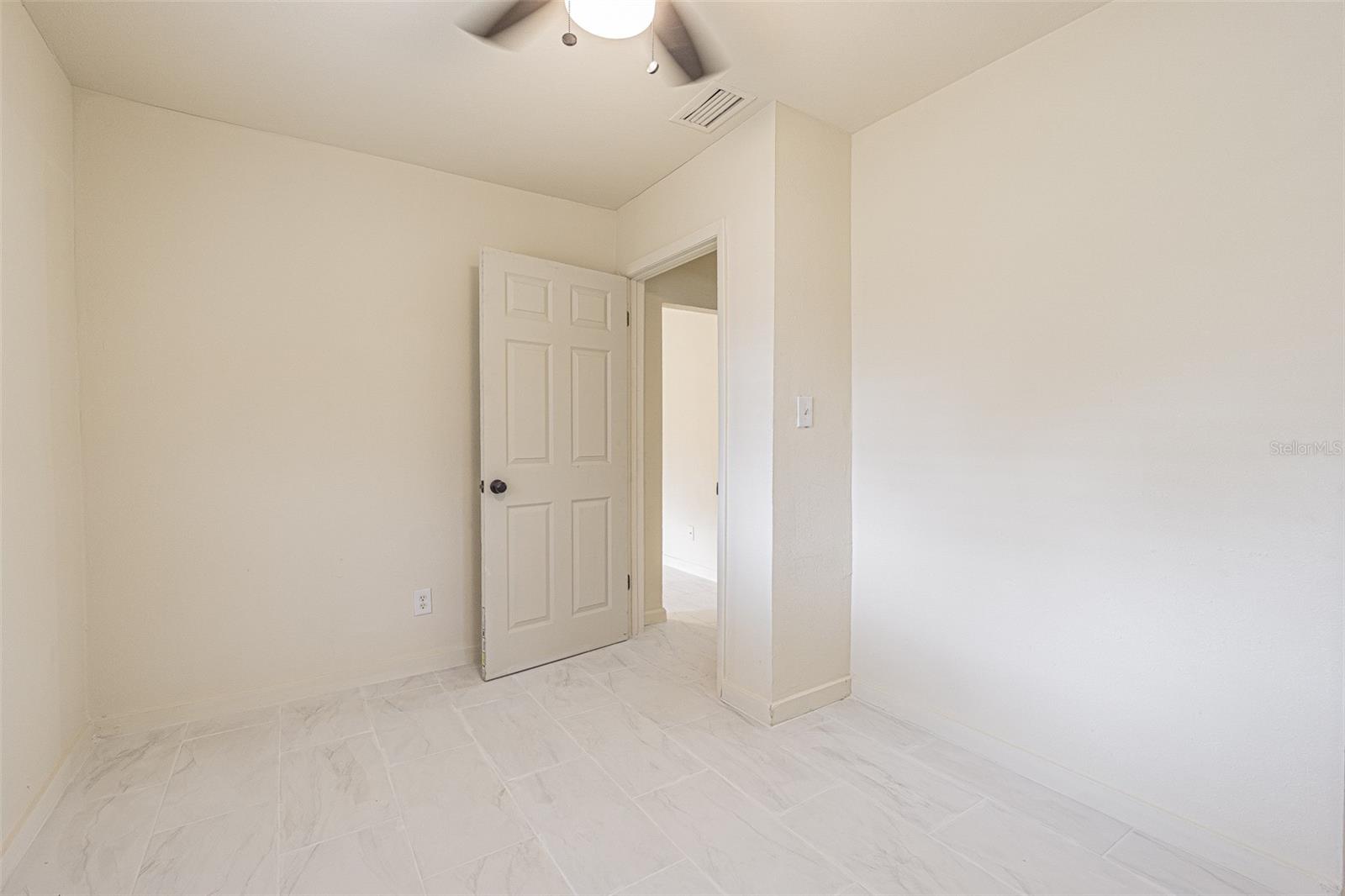 14918 PINECREST RD — photo 15