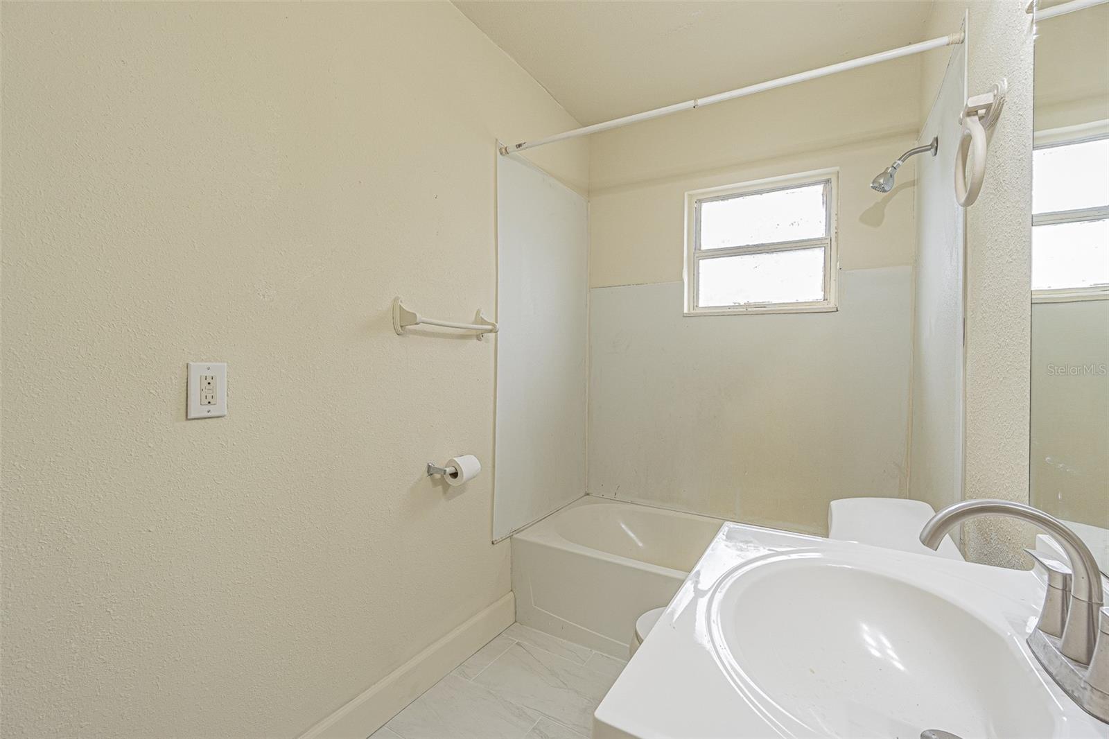 14918 PINECREST RD — photo 6