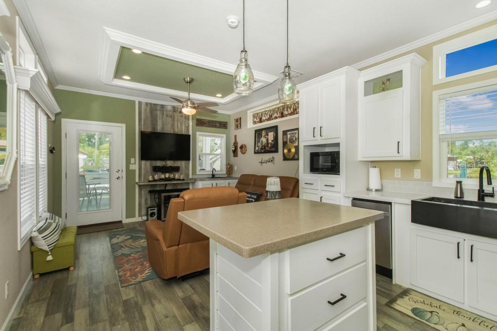6820 AMANDA VISTA CIR — photo 13