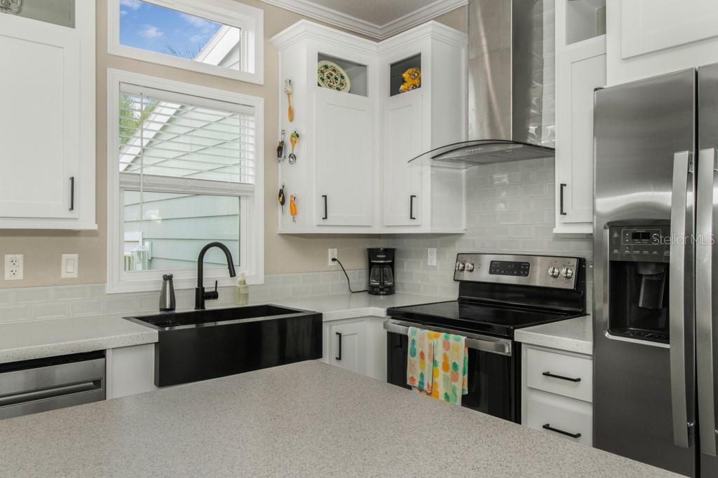 6820 AMANDA VISTA CIR — photo 11