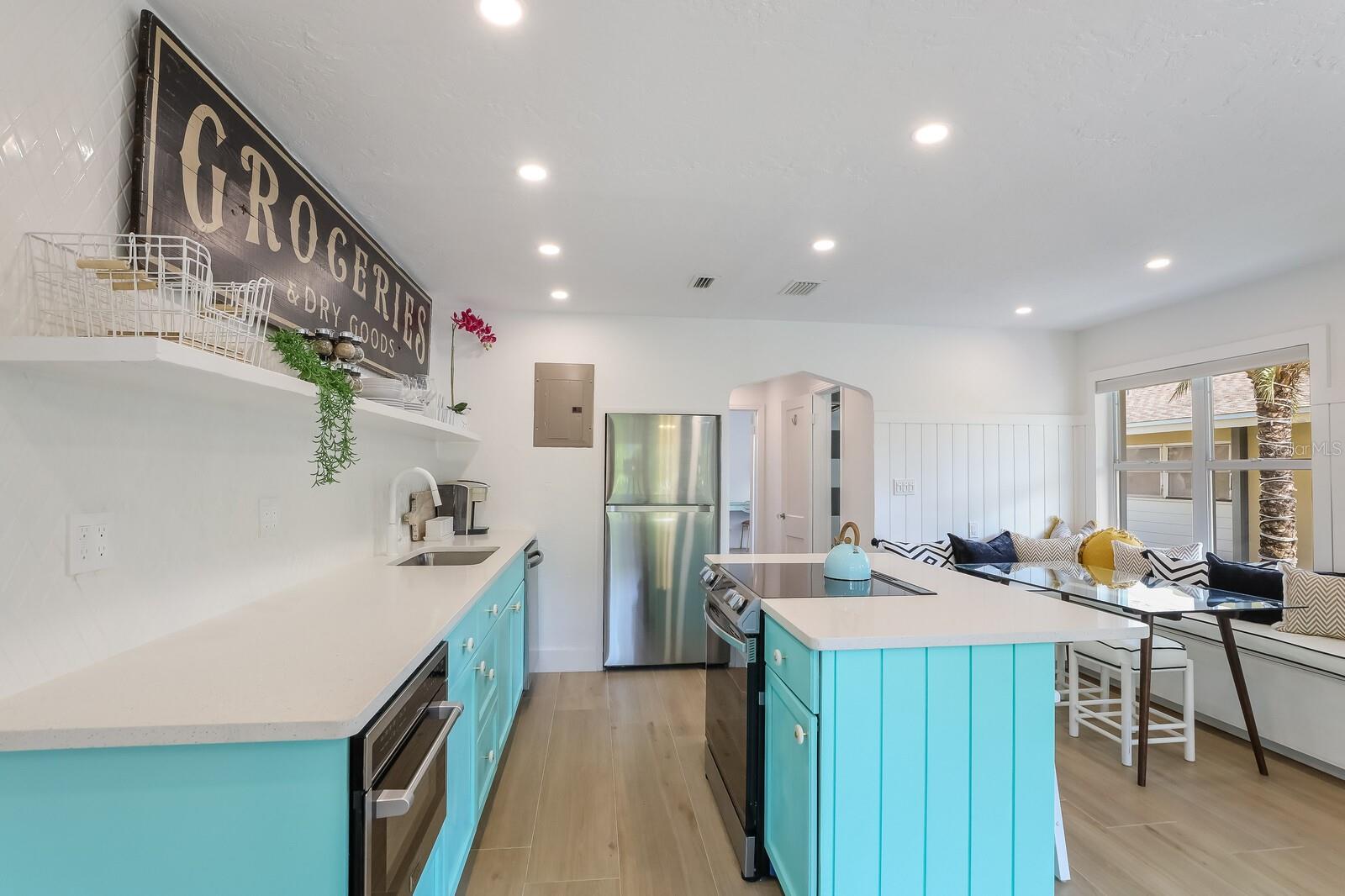 161 GOLDEN GATE PT — photo 38