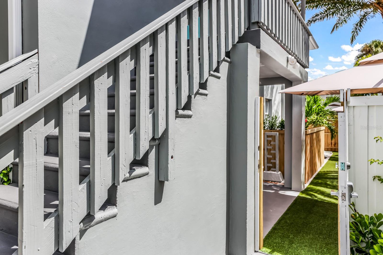 161 GOLDEN GATE PT — photo 24