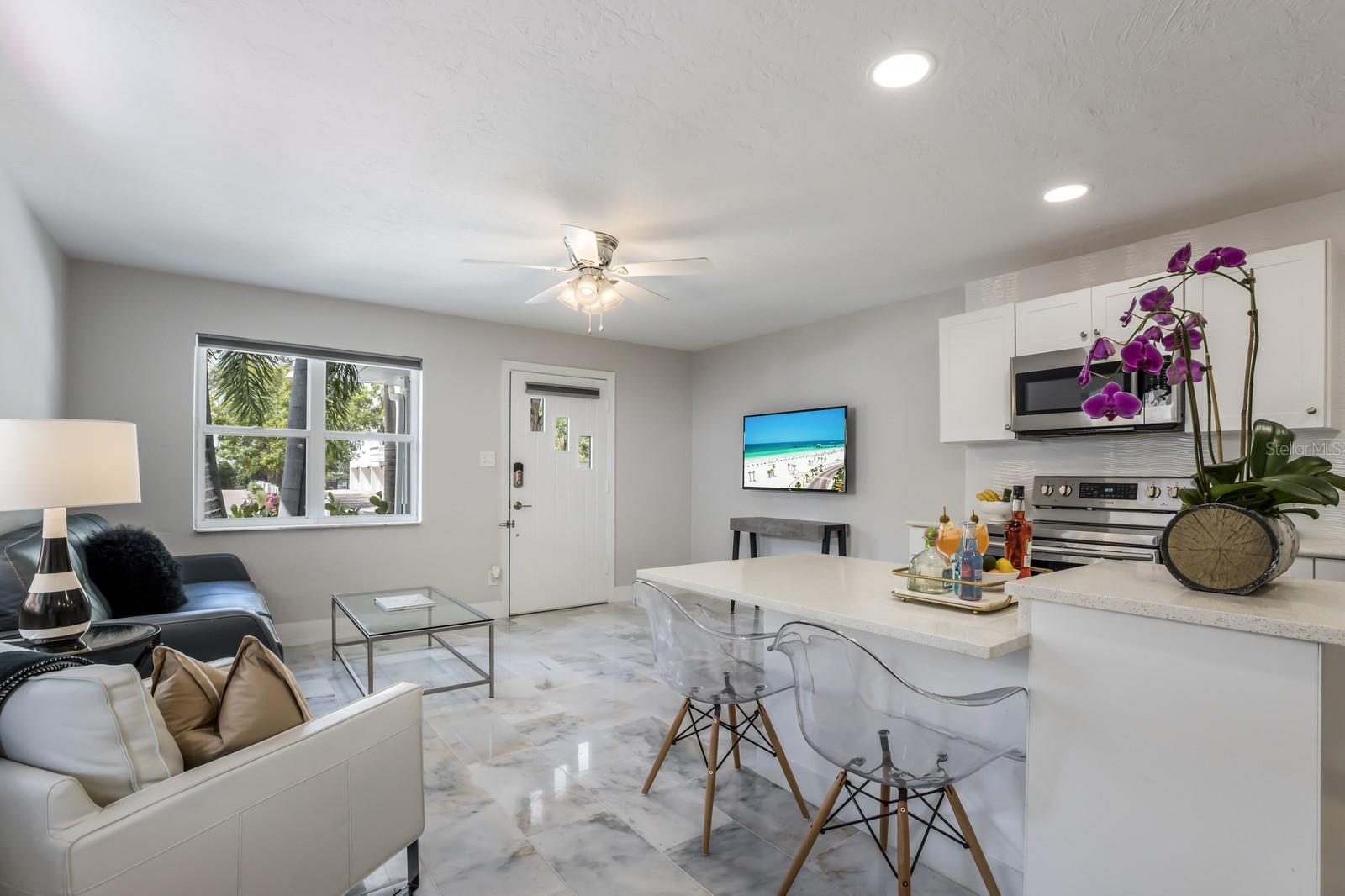 161 GOLDEN GATE PT — photo 15
