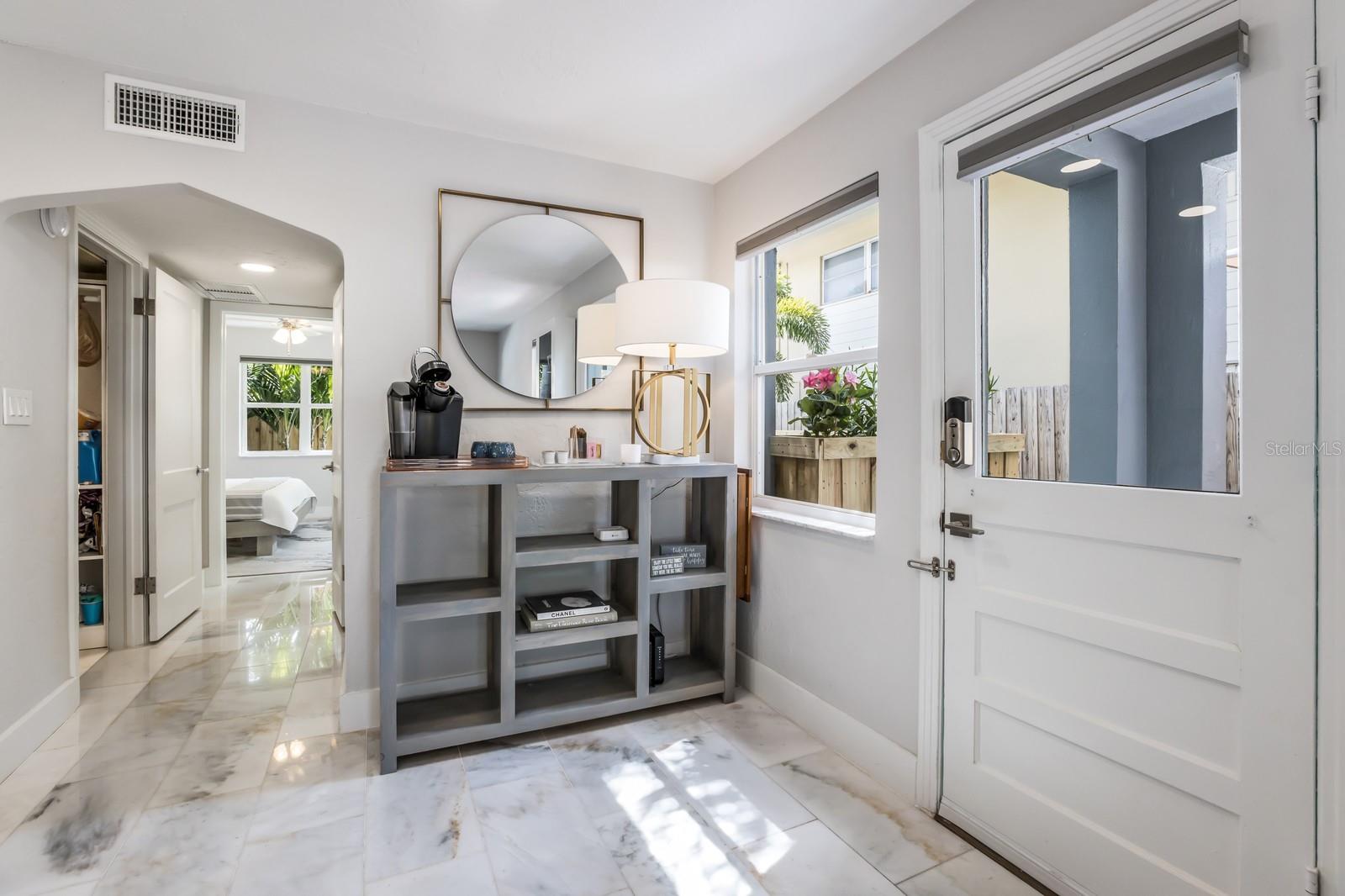 161 GOLDEN GATE PT — photo 12