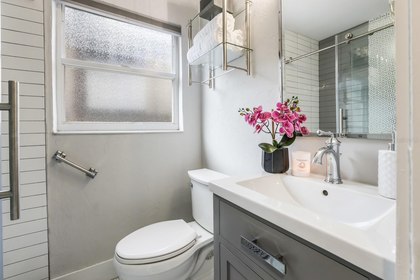 161 GOLDEN GATE PT — photo 19