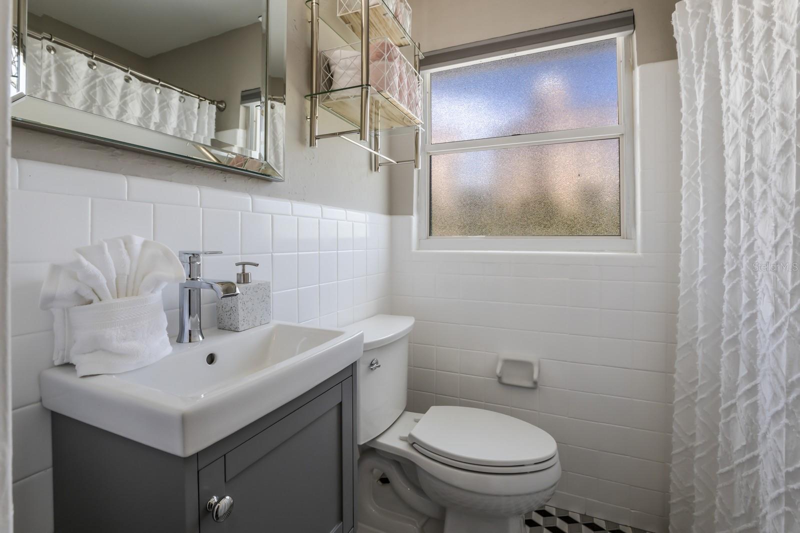 161 GOLDEN GATE PT — photo 70