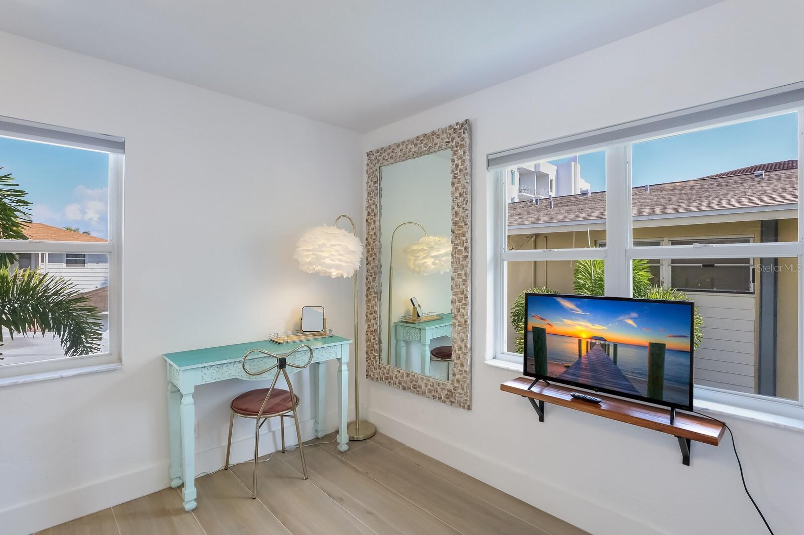 161 GOLDEN GATE PT — photo 46