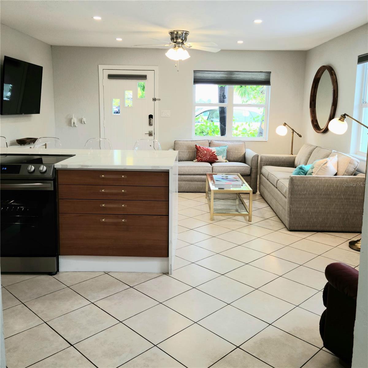 161 GOLDEN GATE PT — photo 56