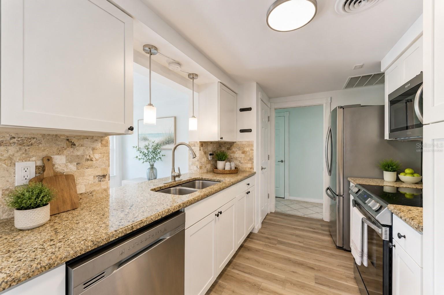 4400 ZENITH RD — photo 14