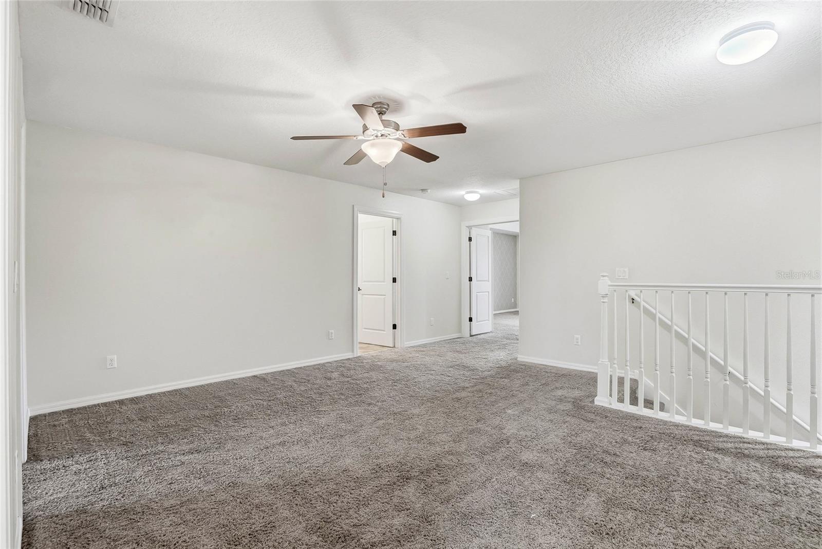 3987 ROUND TABLE CT — photo 23