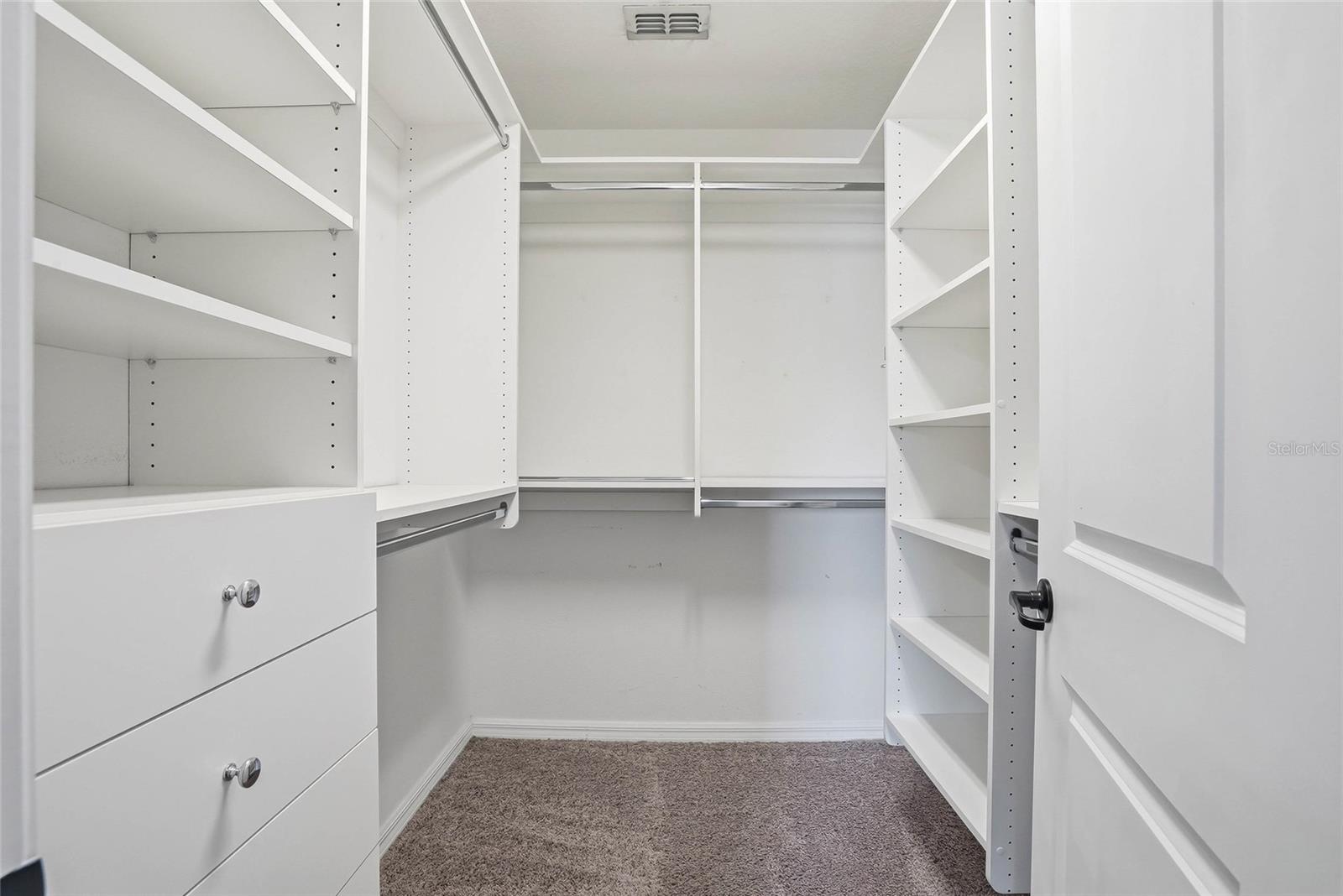 3987 ROUND TABLE CT — photo 28