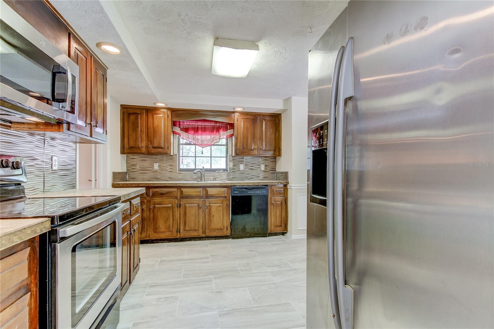 10406 RECLINATA LN — photo 16