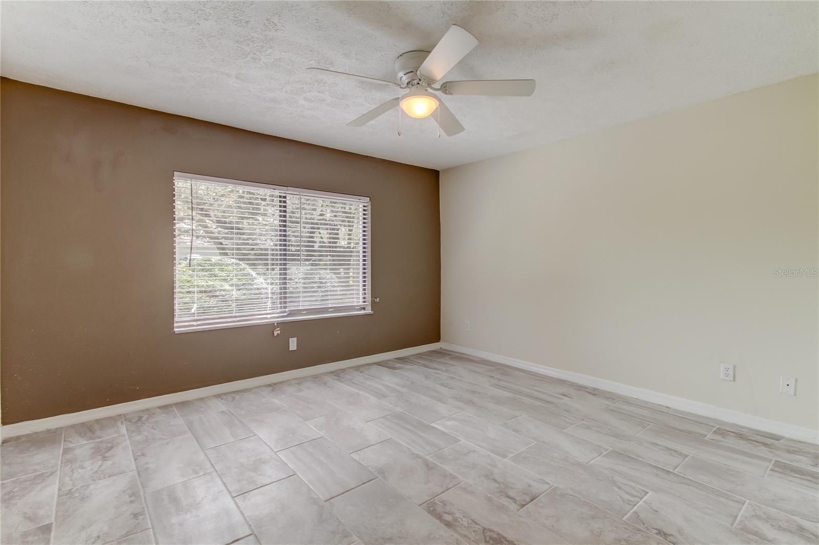 10406 RECLINATA LN — photo 29