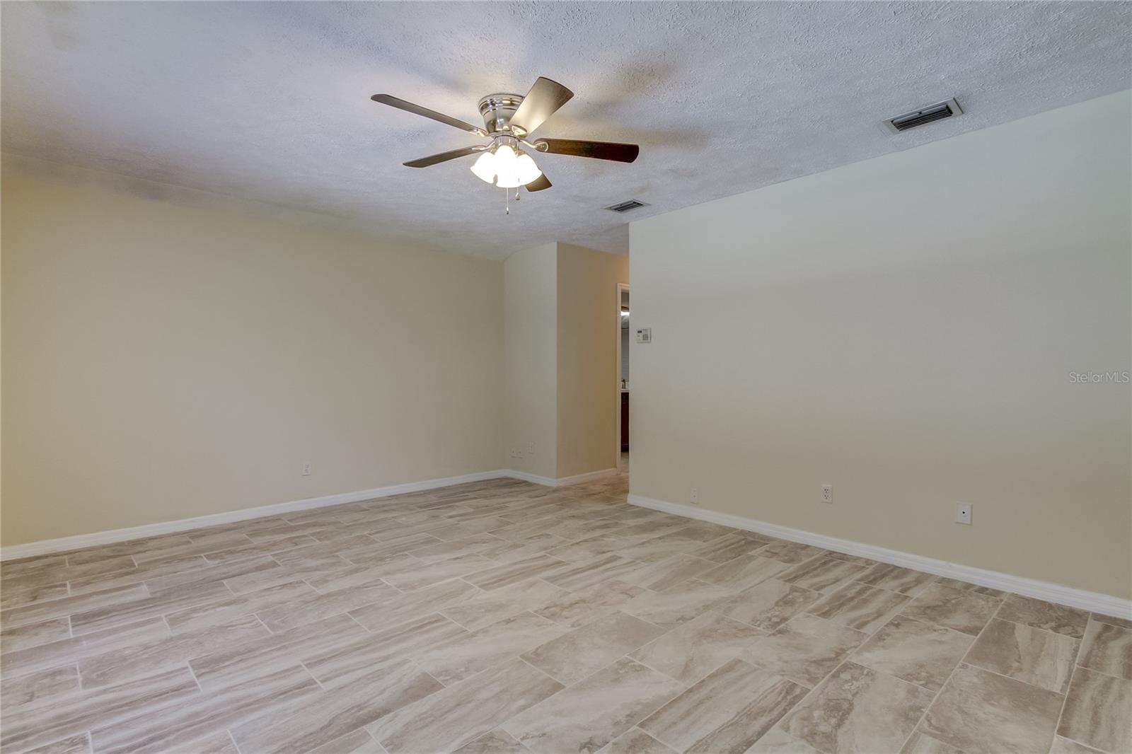 10406 RECLINATA LN — photo 43