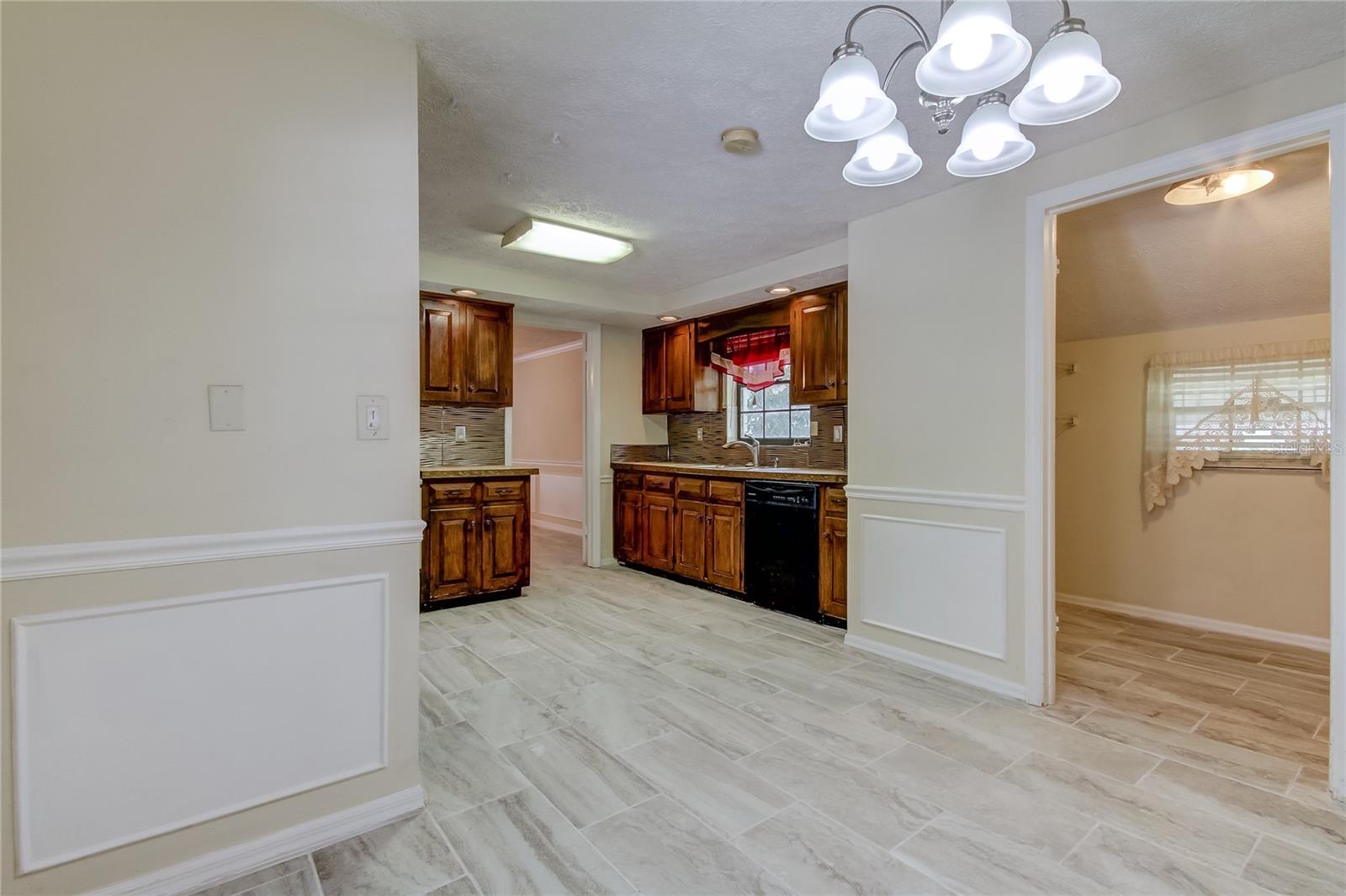 10406 RECLINATA LN — photo 19