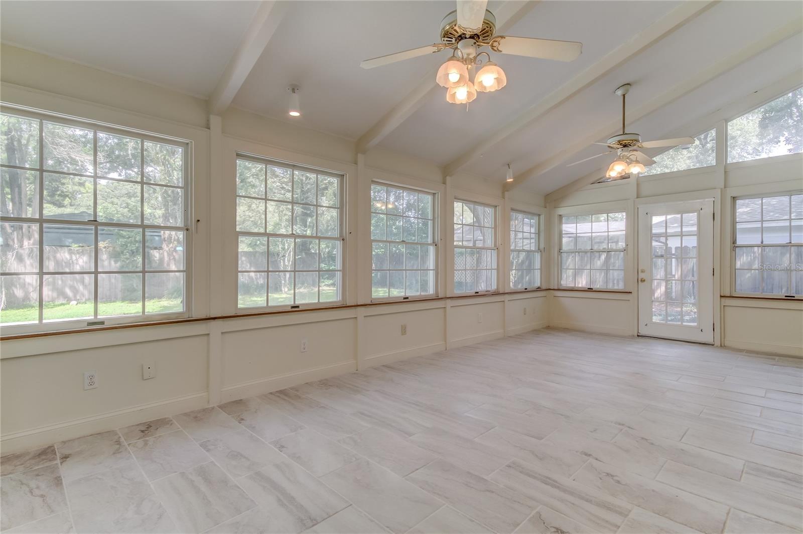 10406 RECLINATA LN — photo 45