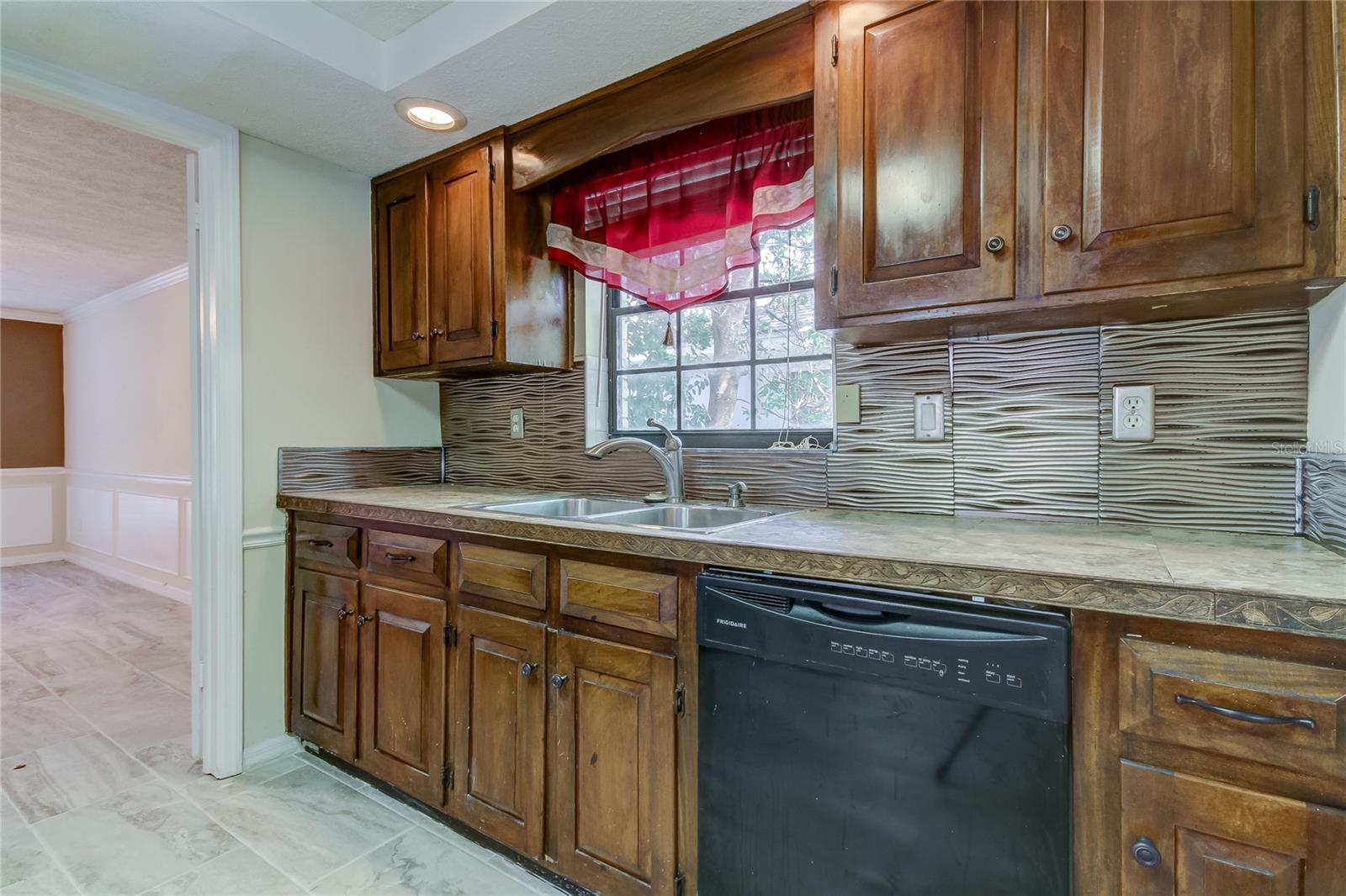 10406 RECLINATA LN — photo 12