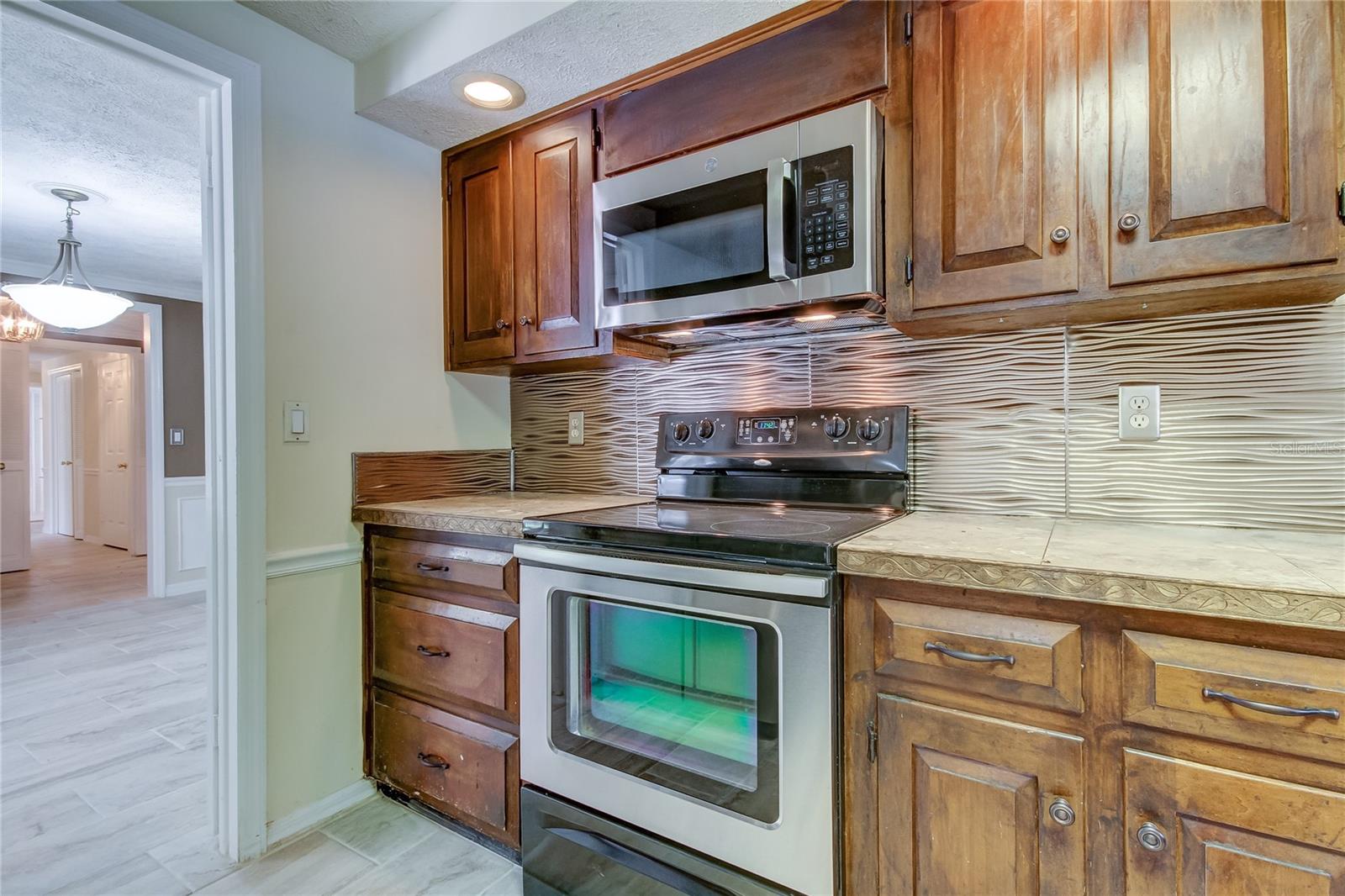 10406 RECLINATA LN — photo 14