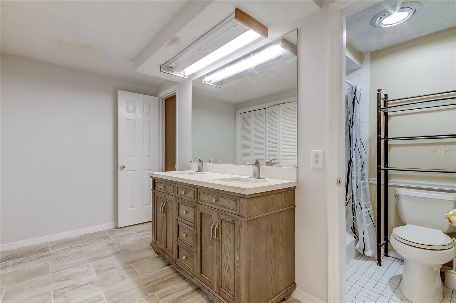 10406 RECLINATA LN — photo 38