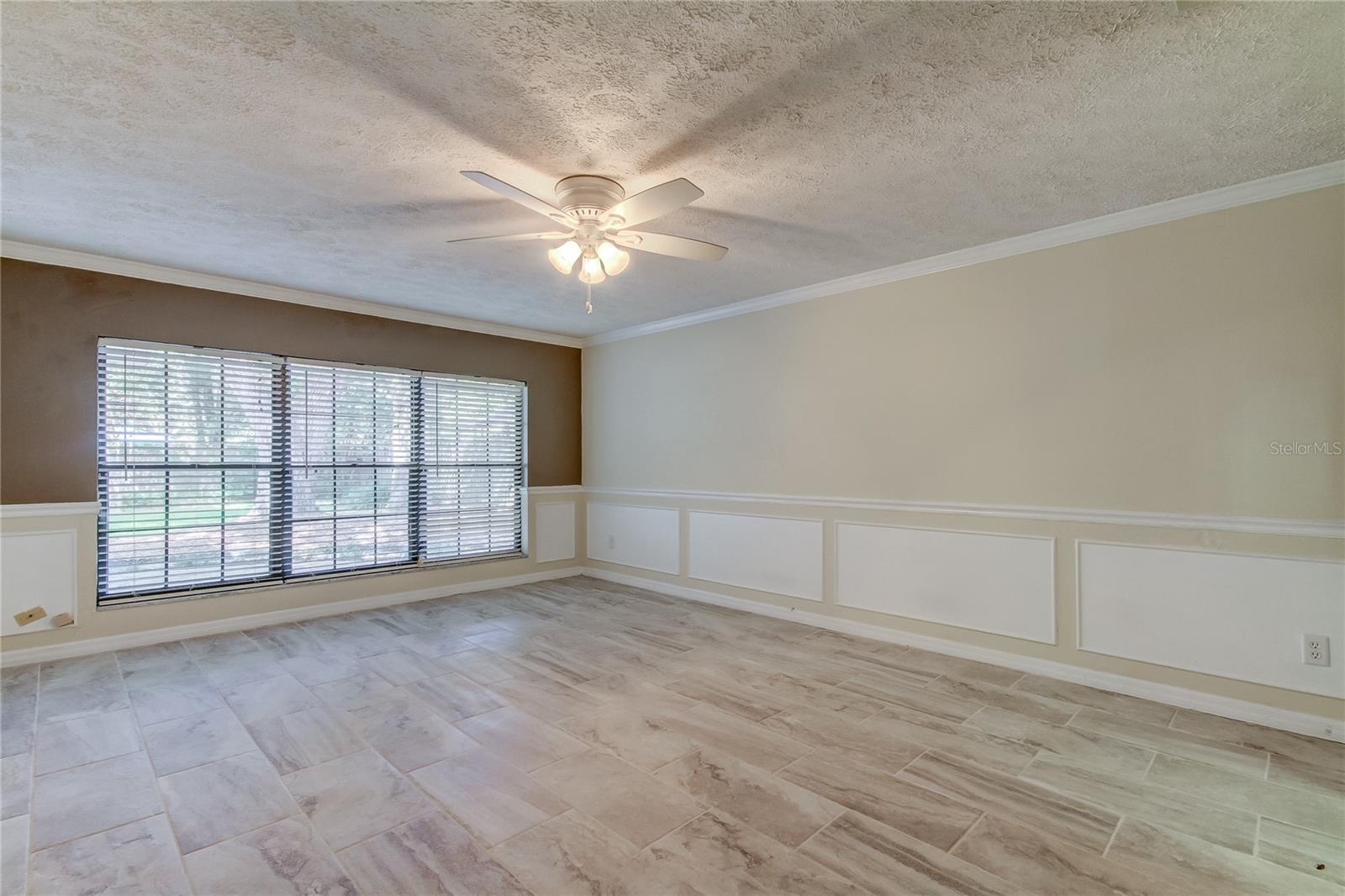 10406 RECLINATA LN — photo 10