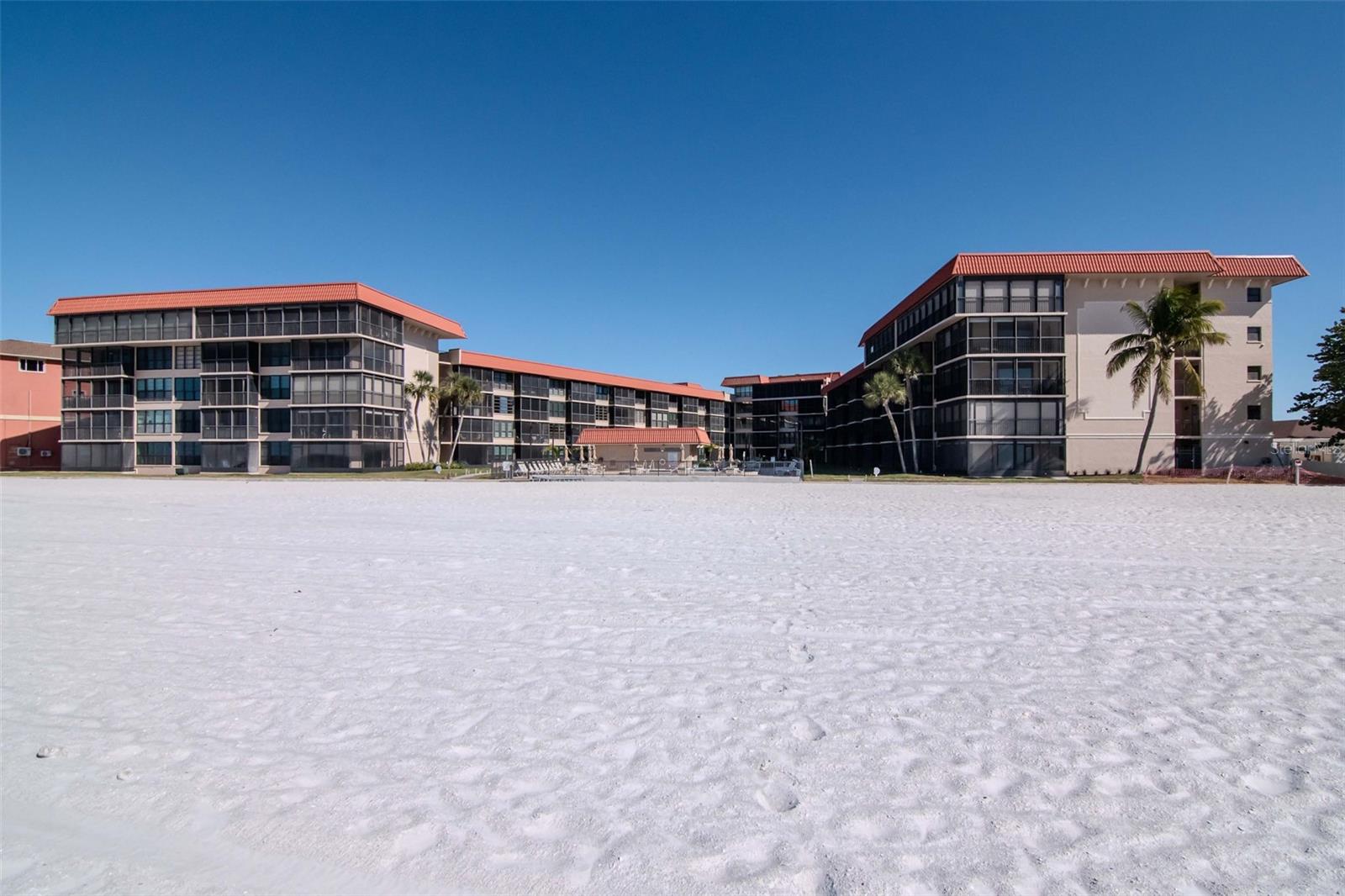 17580 GULF BLVD #403 — photo 4