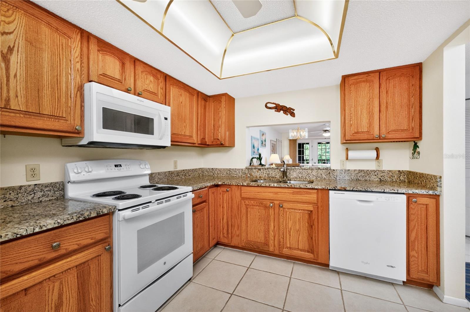 118 PINE HOLLOW DR #118 — photo 7