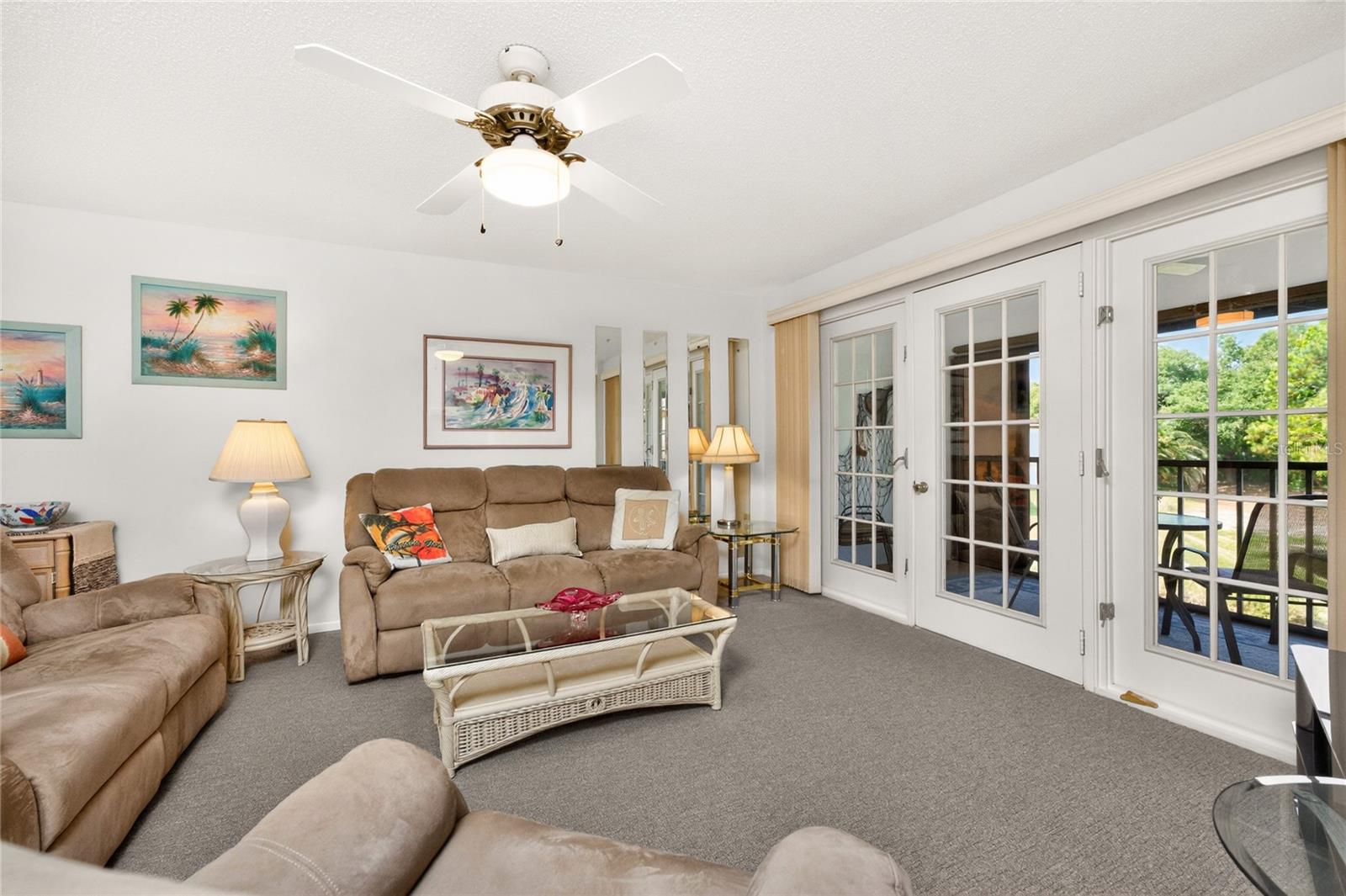 118 PINE HOLLOW DR #118 — photo 18