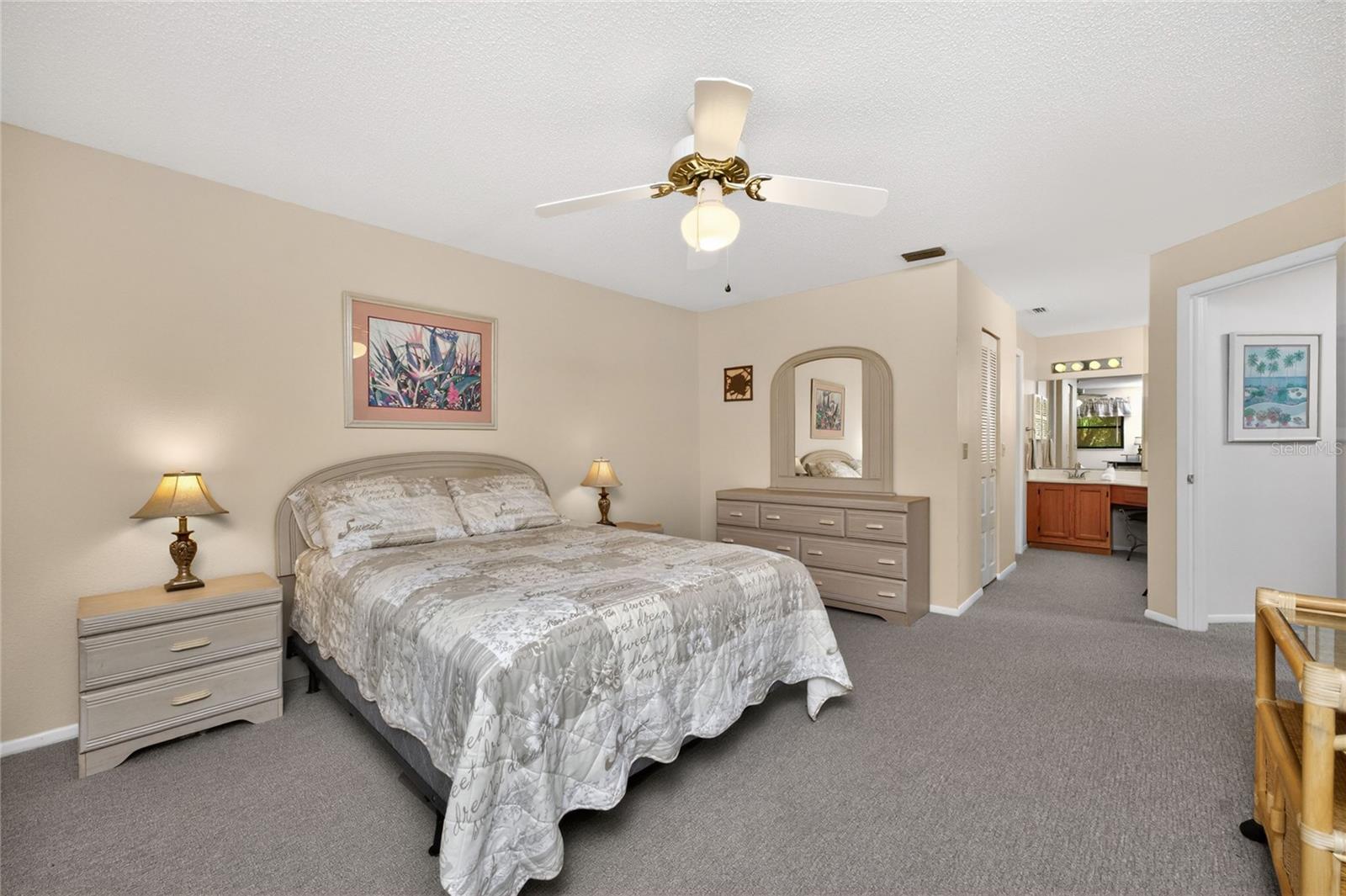 118 PINE HOLLOW DR #118 — photo 24