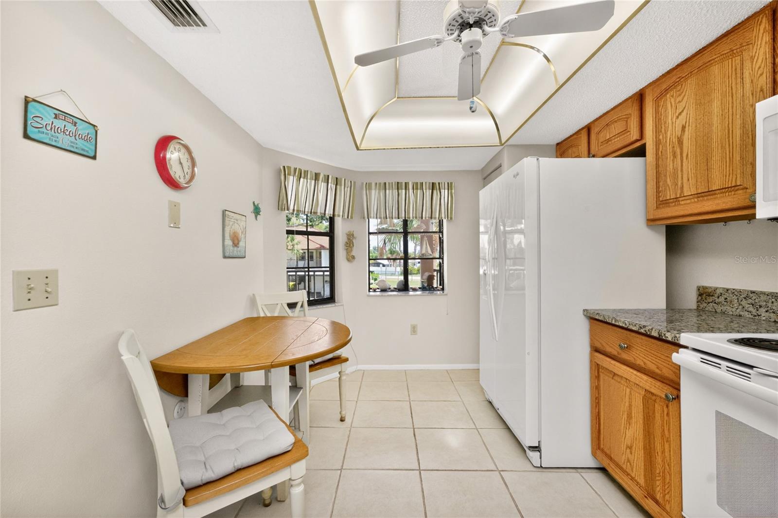 118 PINE HOLLOW DR #118 — photo 16