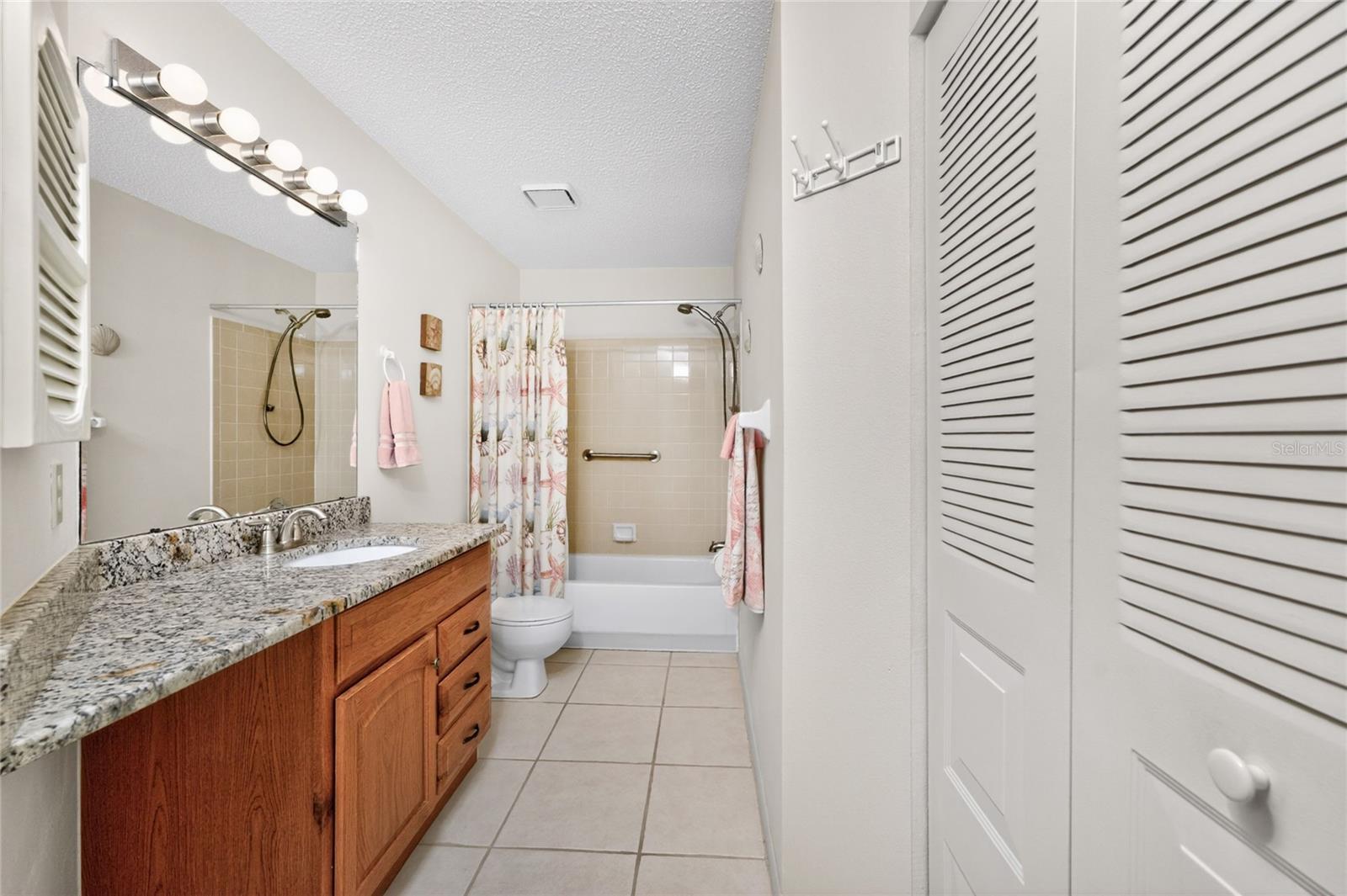 118 PINE HOLLOW DR #118 — photo 30