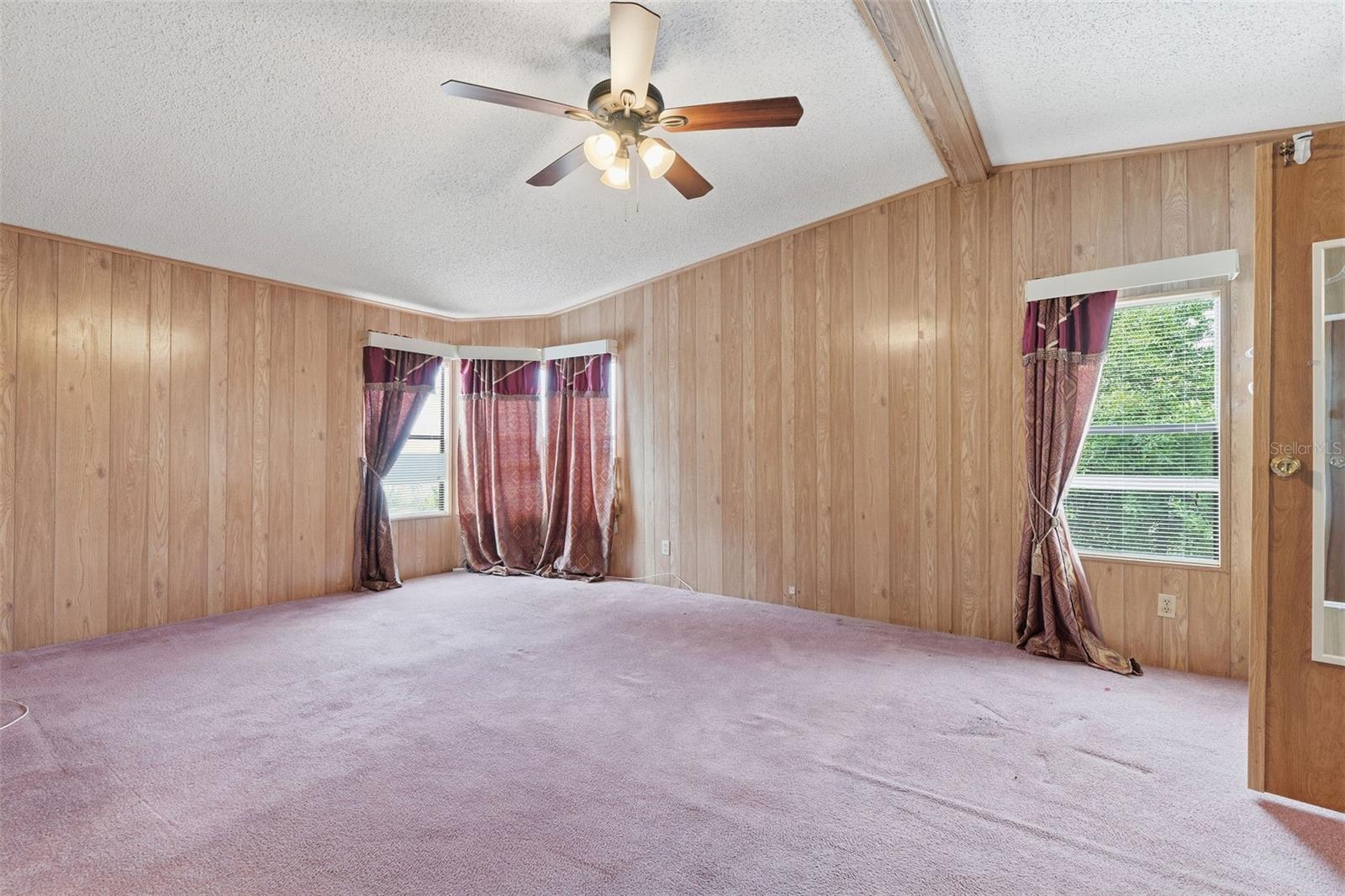 410 DOLPHIN DR S — photo 17