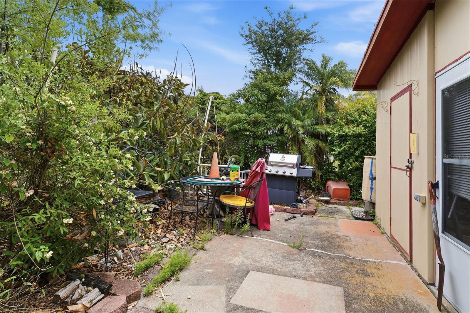 410 DOLPHIN DR S — photo 24