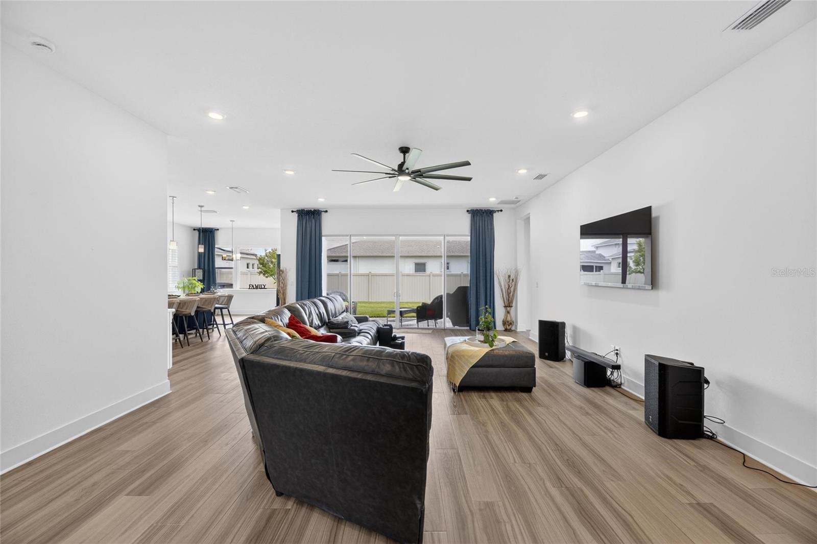 8634 DRUMMER PLANK DR — photo 12