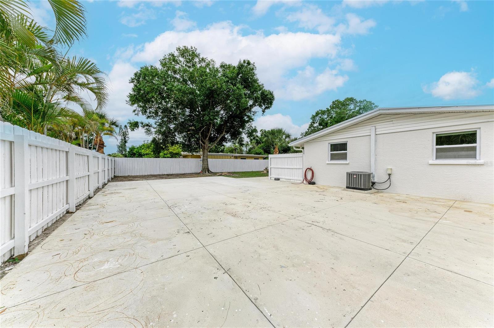 2714 DATURA ST — photo 44