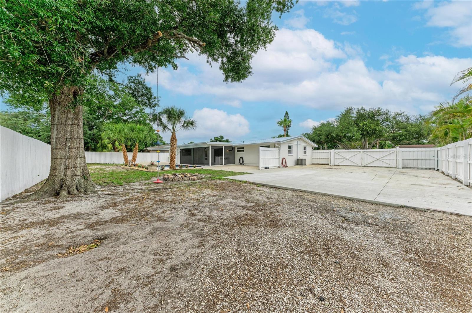 2714 DATURA ST — photo 53