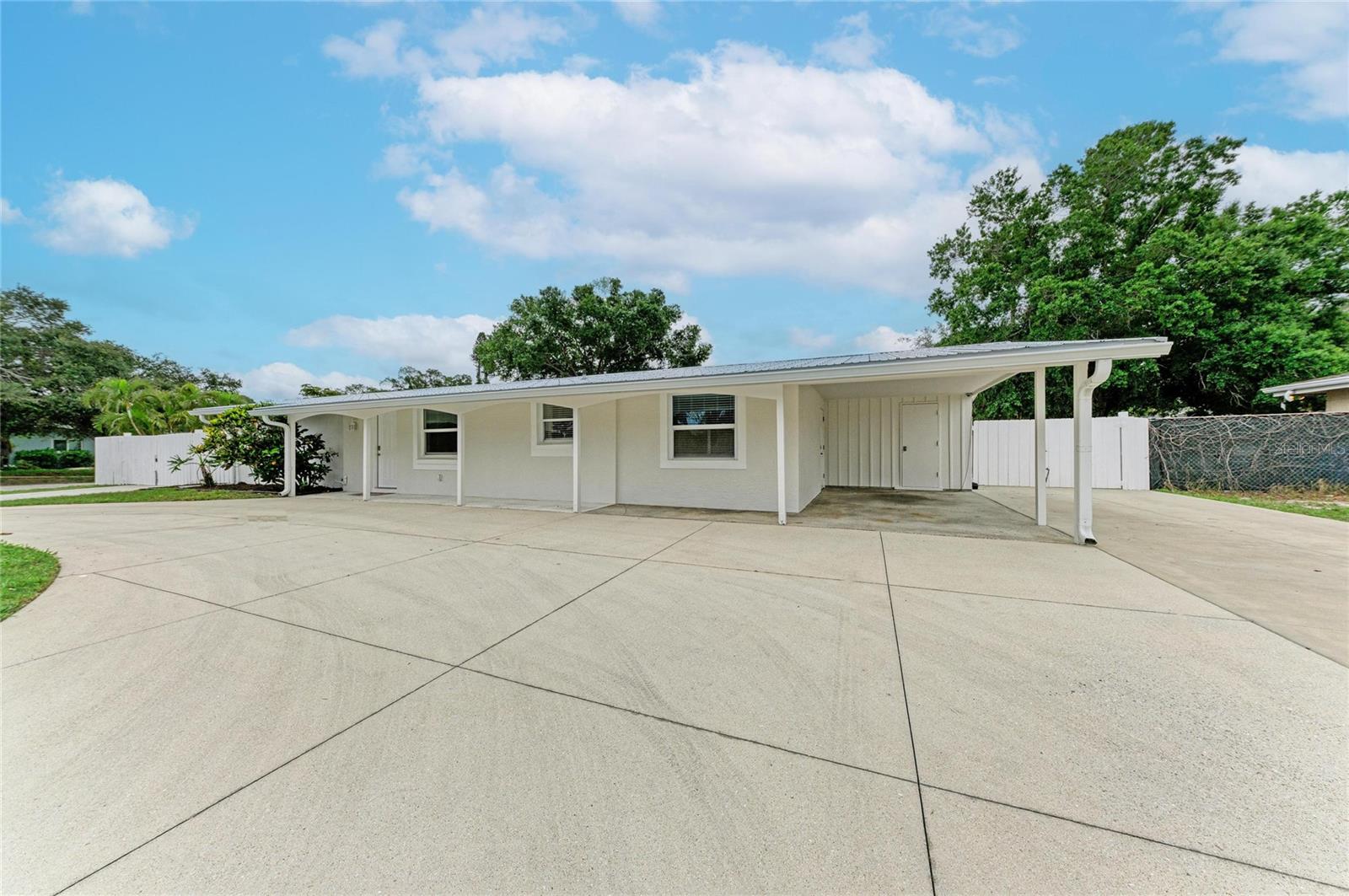 2714 DATURA ST — photo 4
